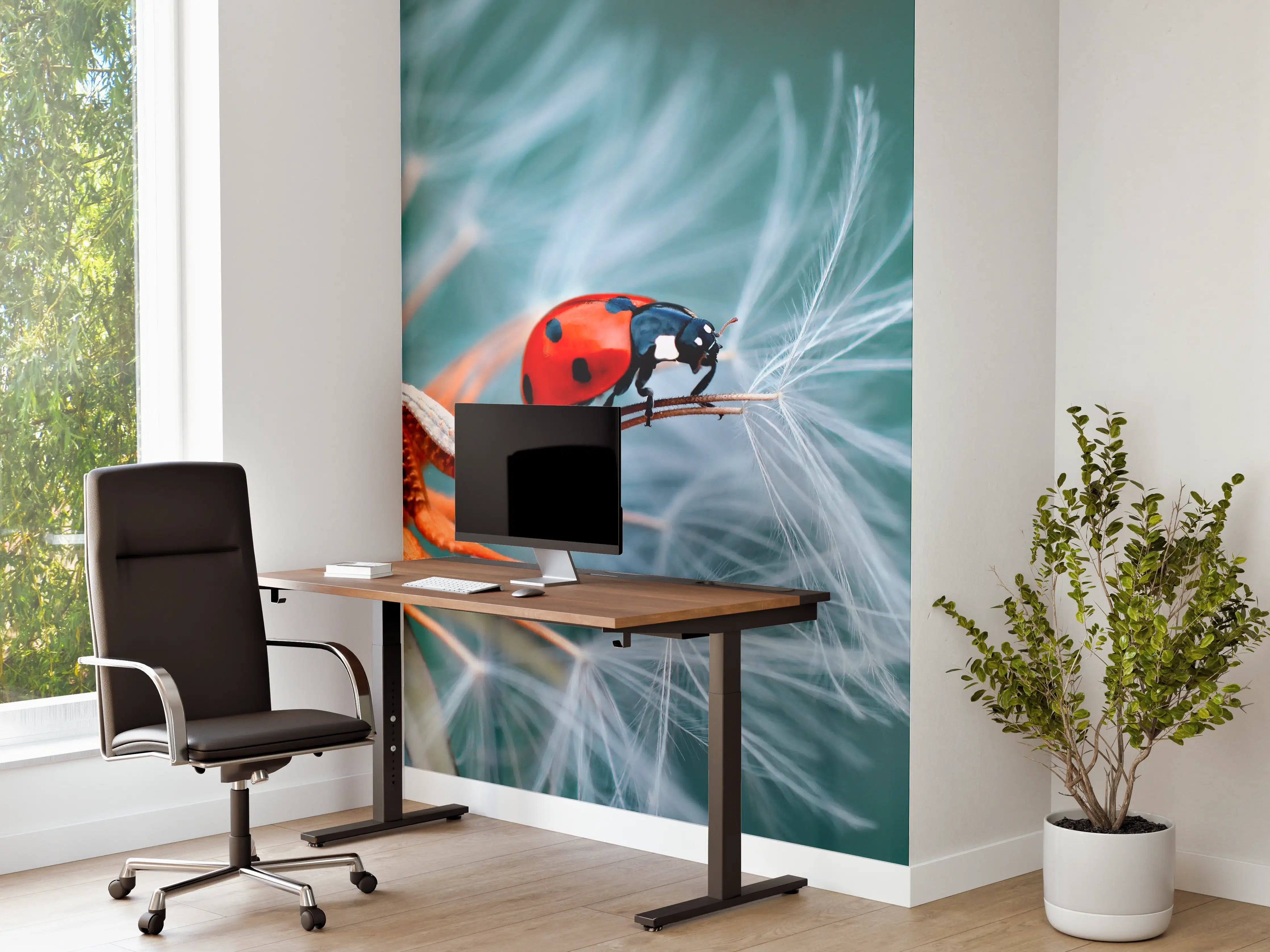 Büro Wandgestaltung - Marienkäfer auf Pusteblume