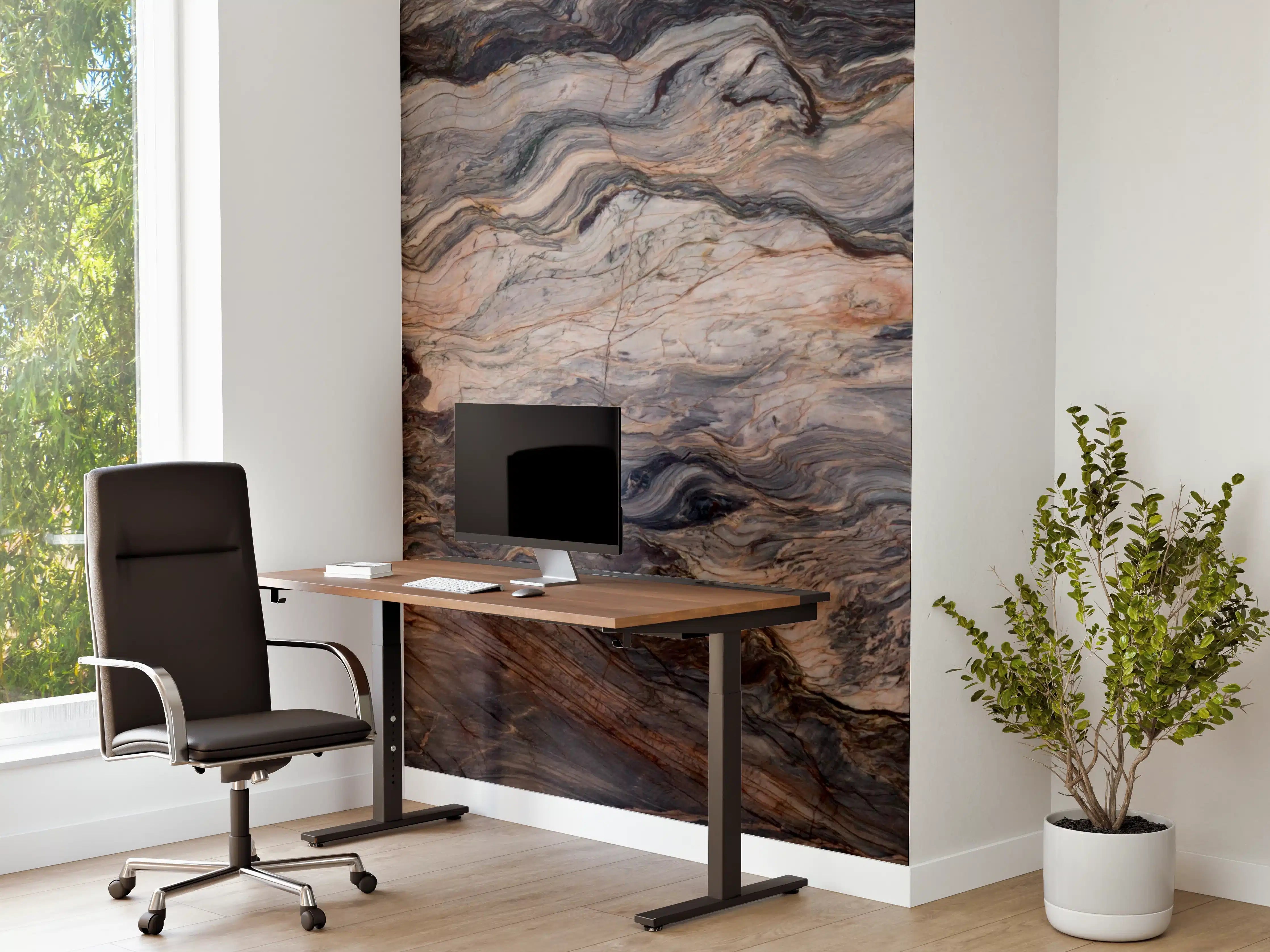 Büro Wandgestaltung - Marmorierte Natursteintextur in dunklen Braun- und Grautönen