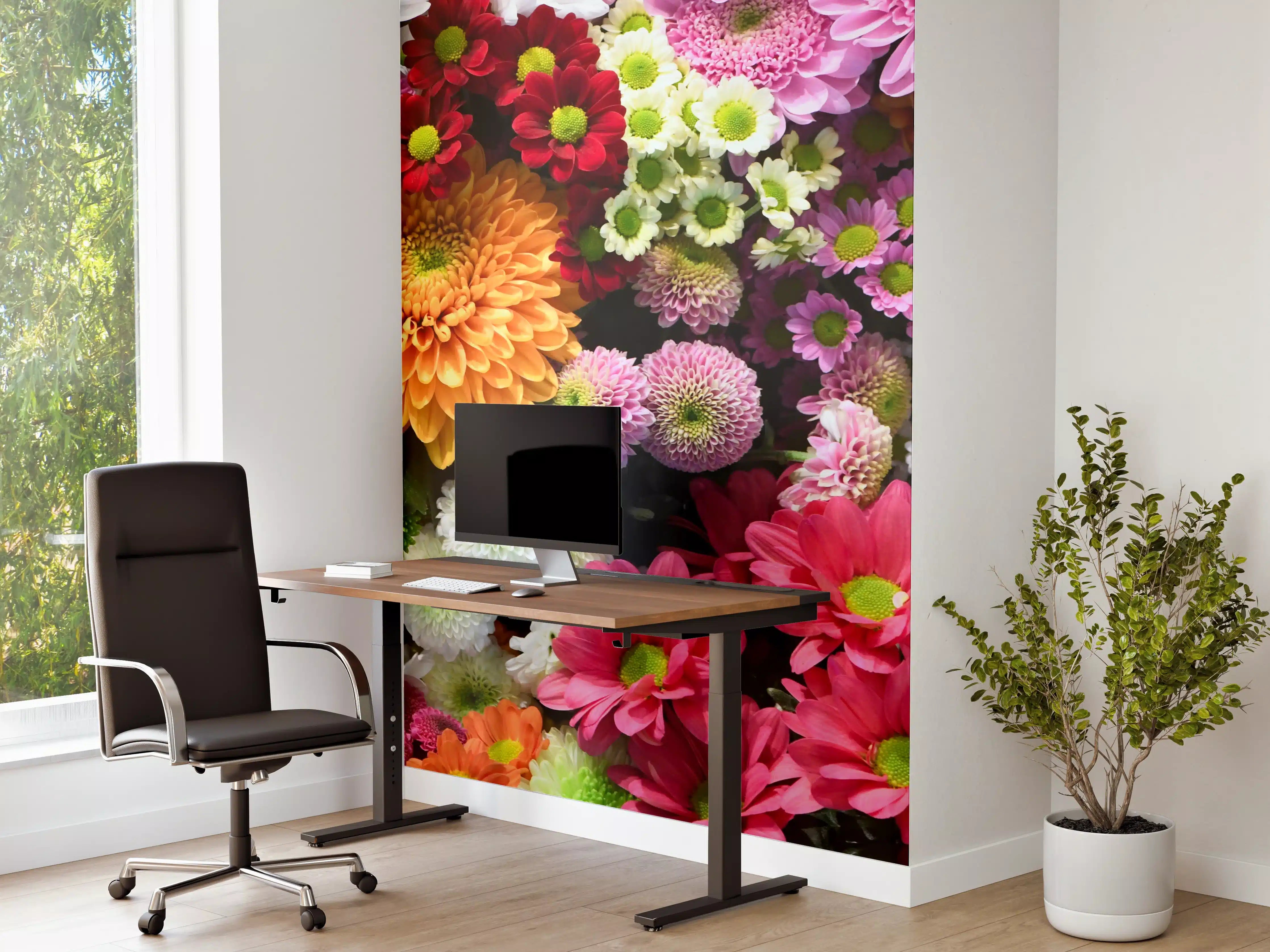 Büro Wandgestaltung - Mix aus bunten Frühlingsblumen