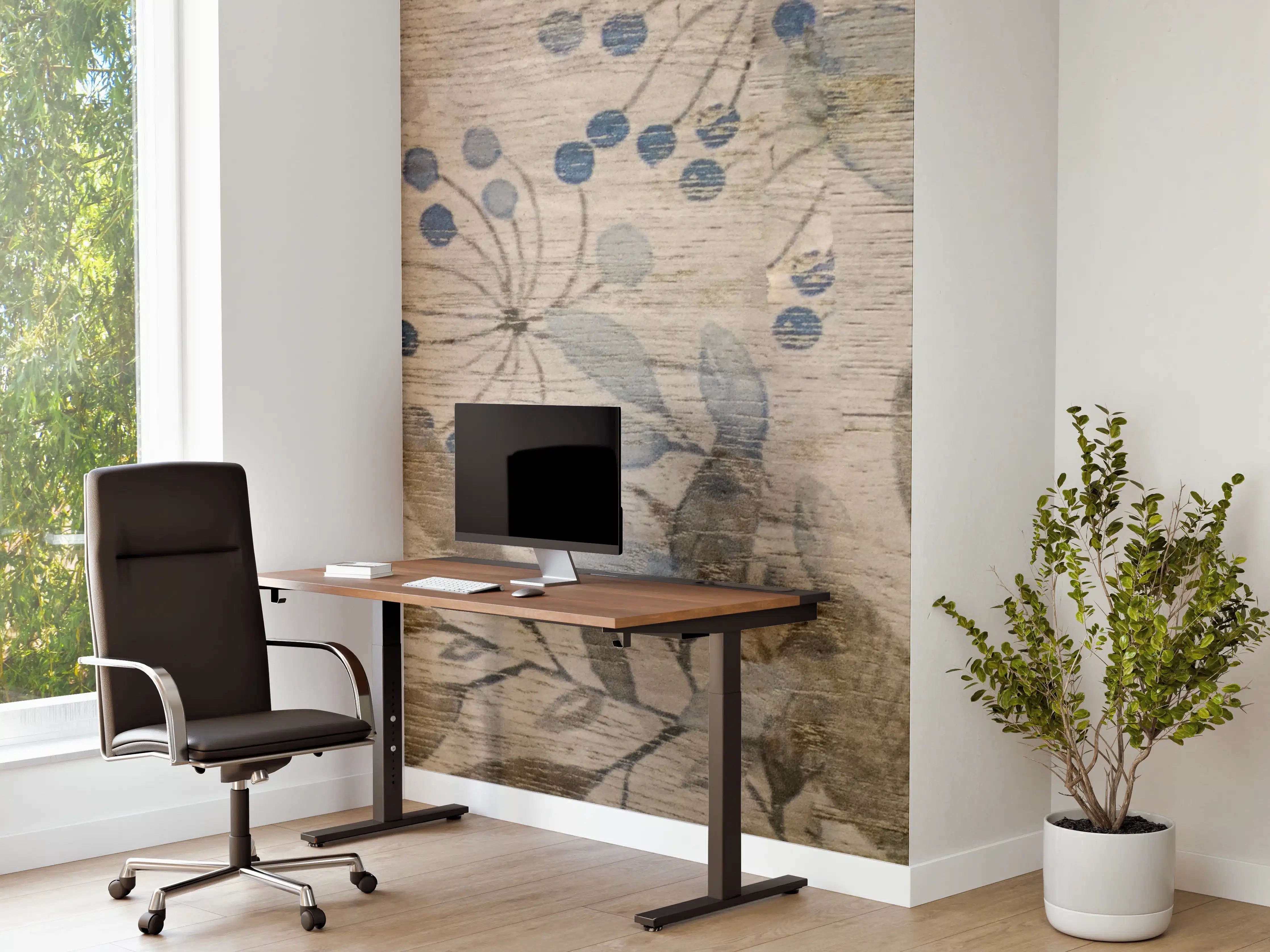 Büro Wandgestaltung - Natürliche Holzoptik mit floralem Muster