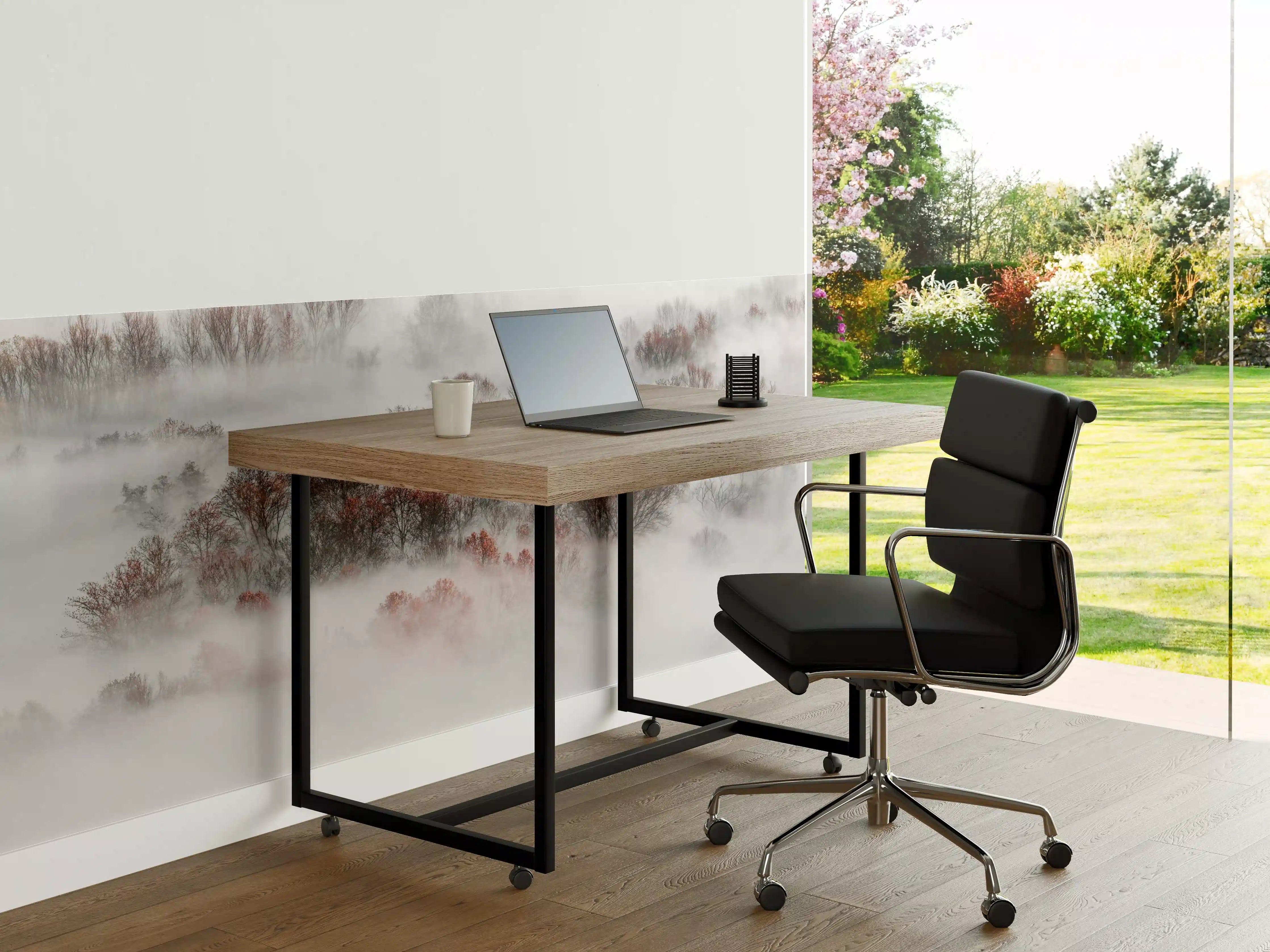 Büro Wandgestaltung - Nebelverhangener Wald in Weiß-Grau