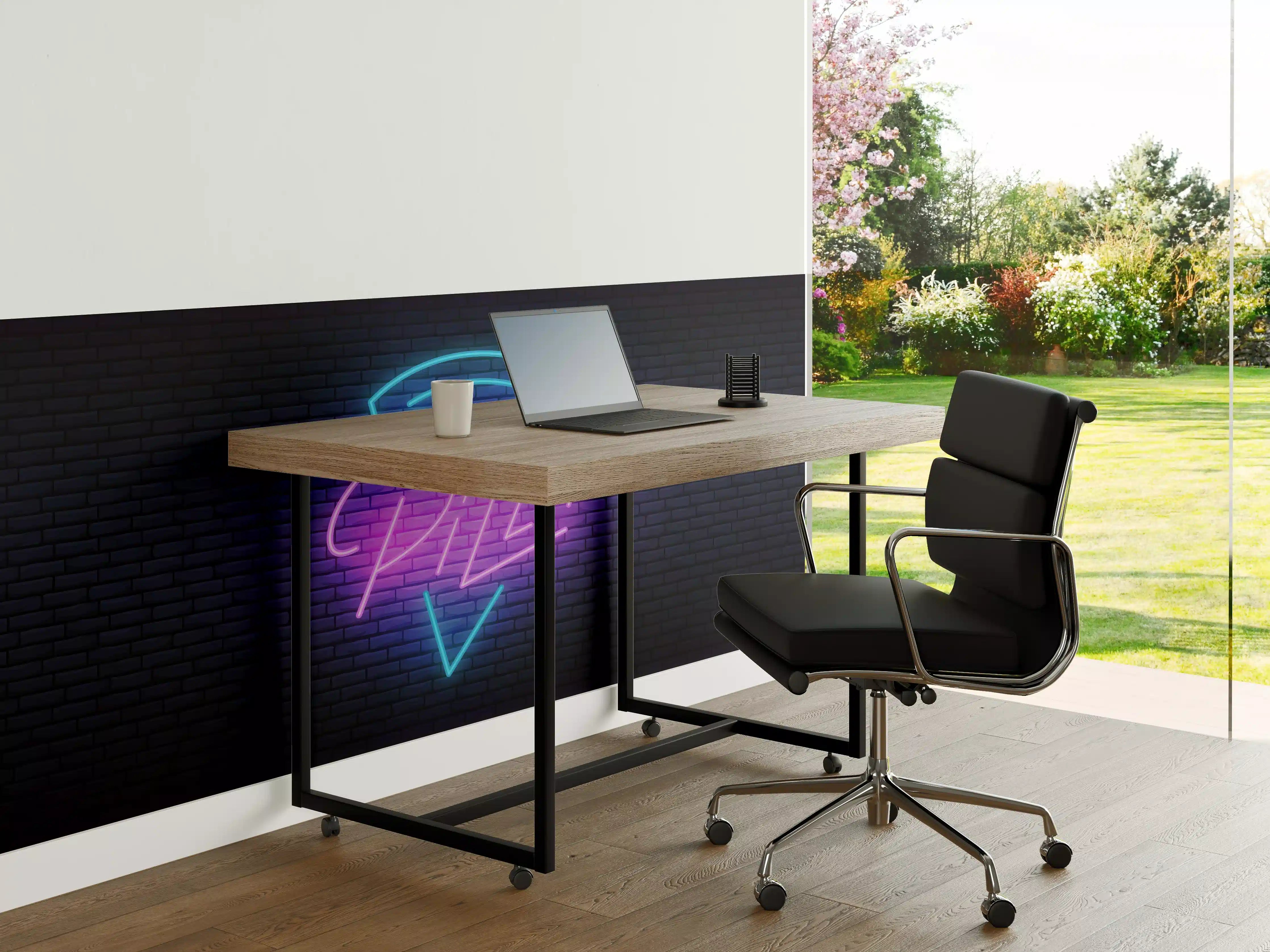 Büro Wandgestaltung - Neon Pizza Schild