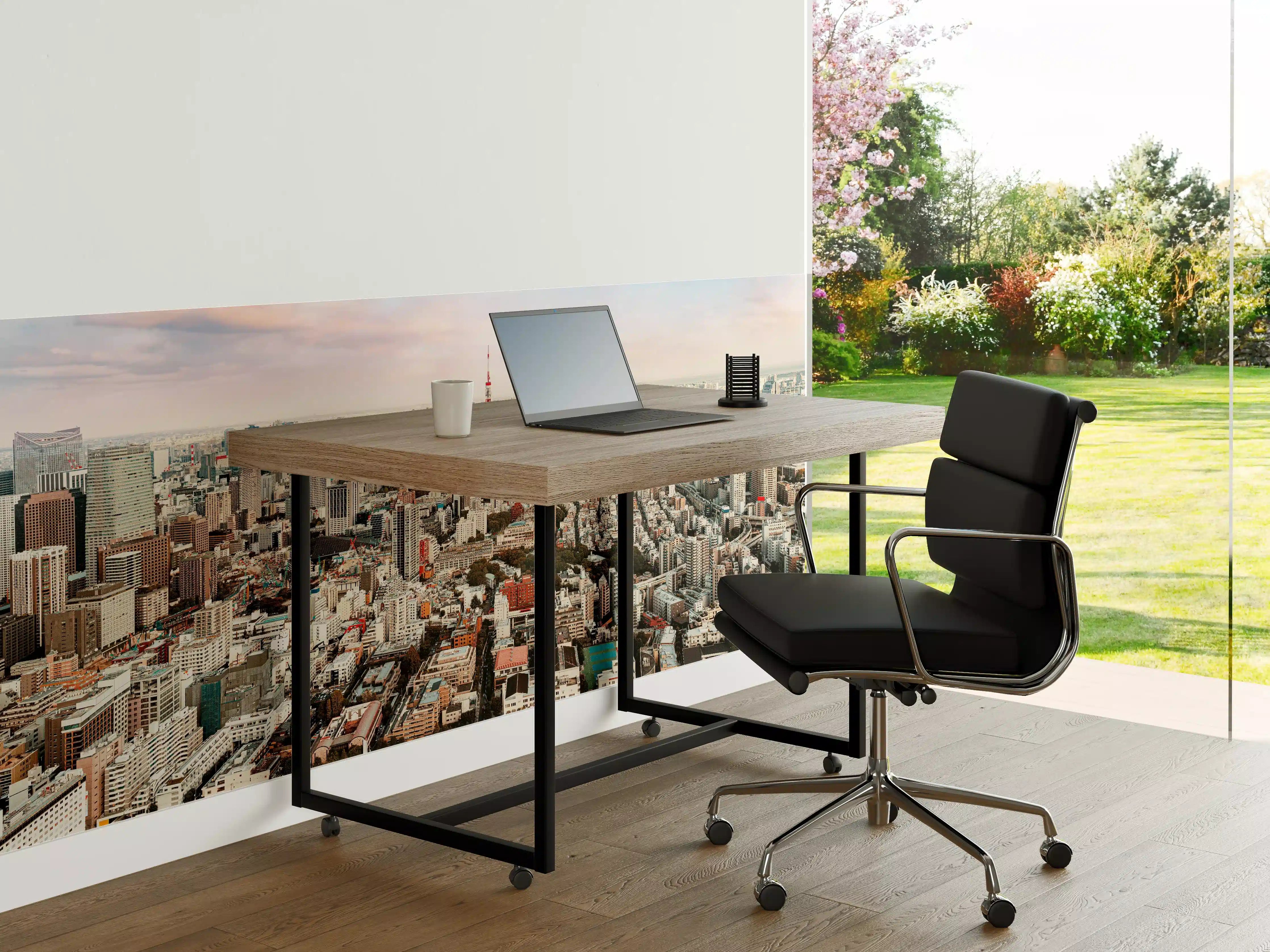 Büro Wandgestaltung - Panorama einer Großstadt bei Sonnenuntergang mit markanter Turmspitze