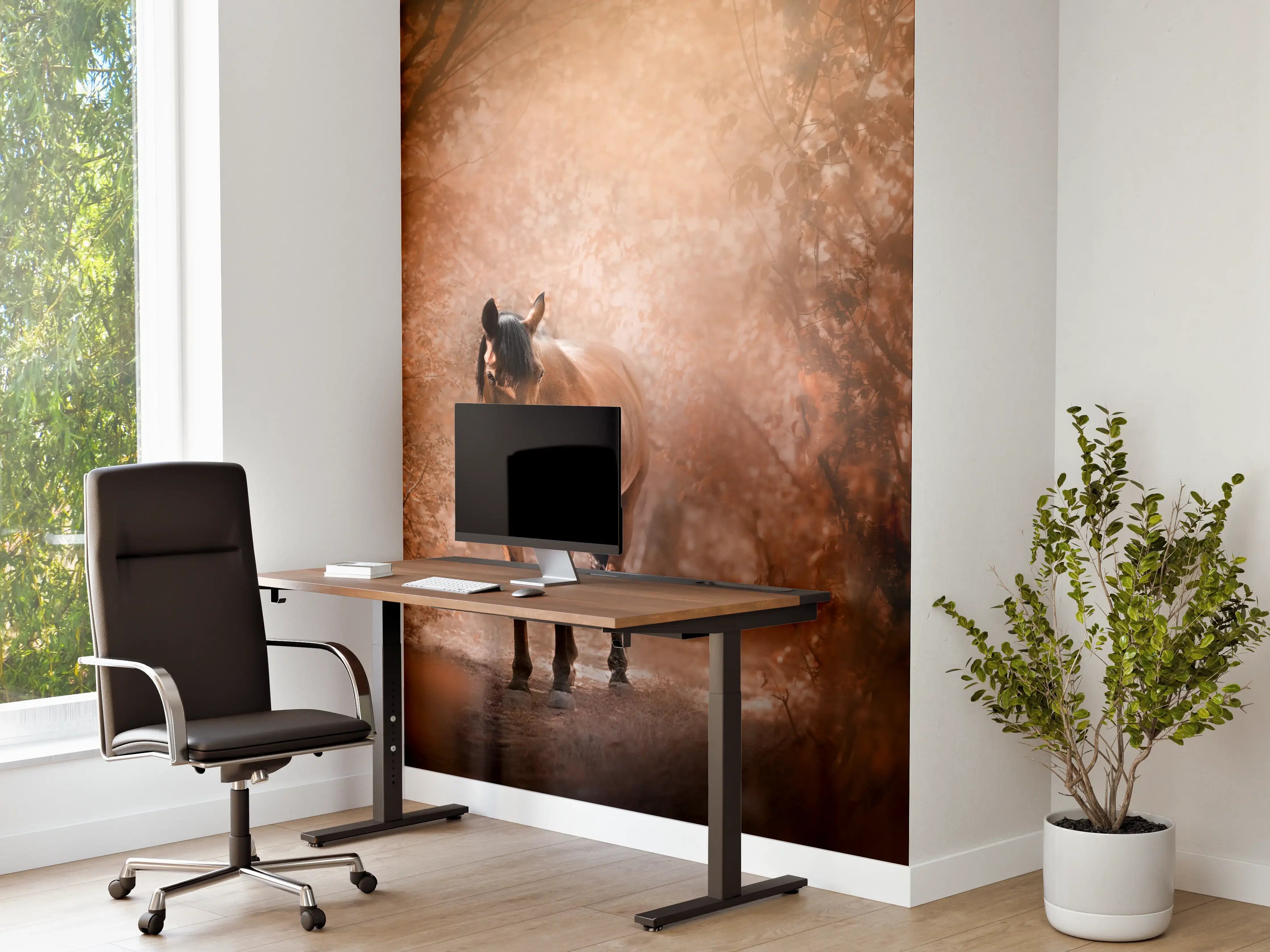 Büro Wandgestaltung - Pferd stehend im Wald
