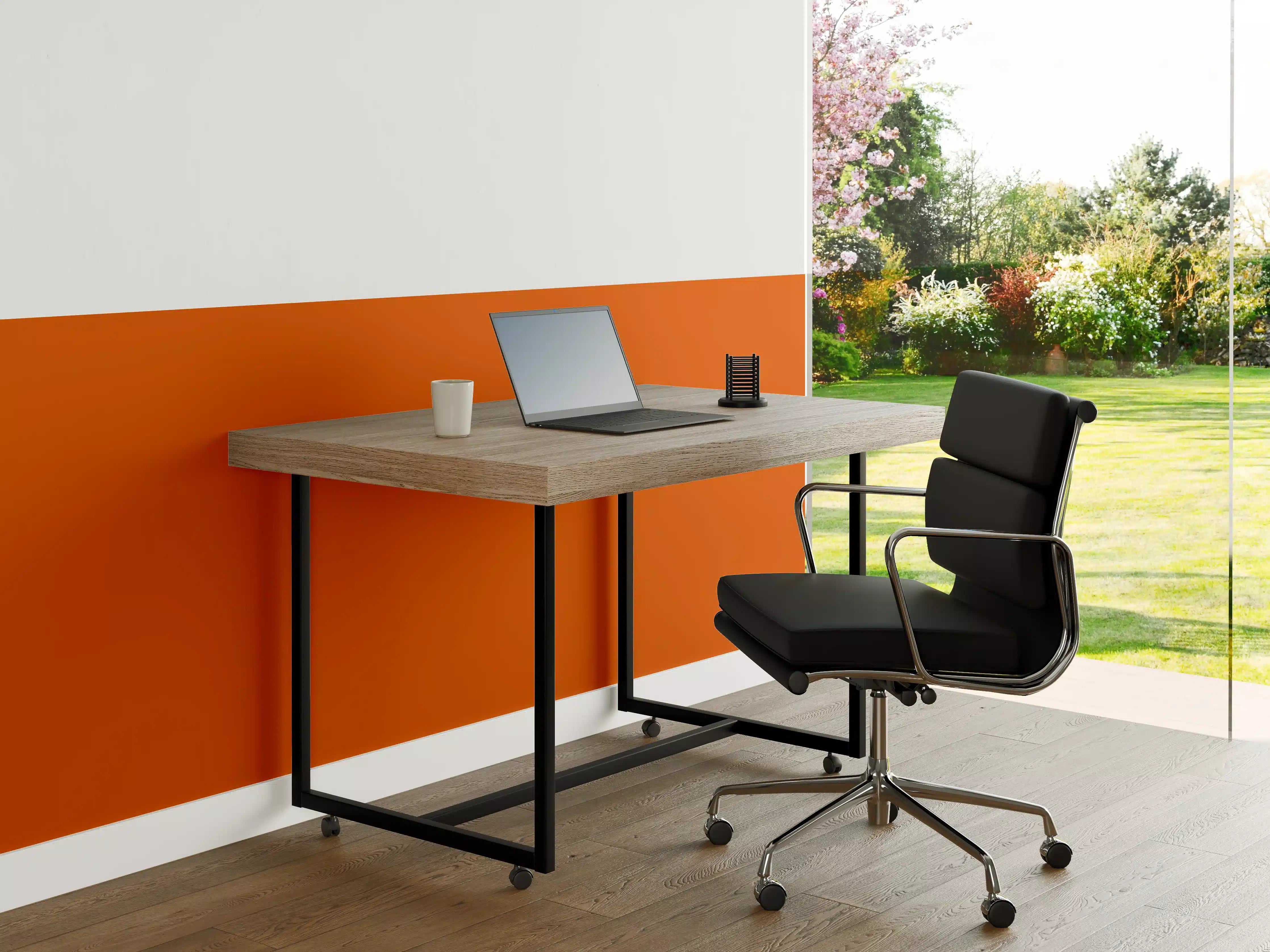 Büro Wandgestaltung - RAL 2009 (Verkehrsorange)