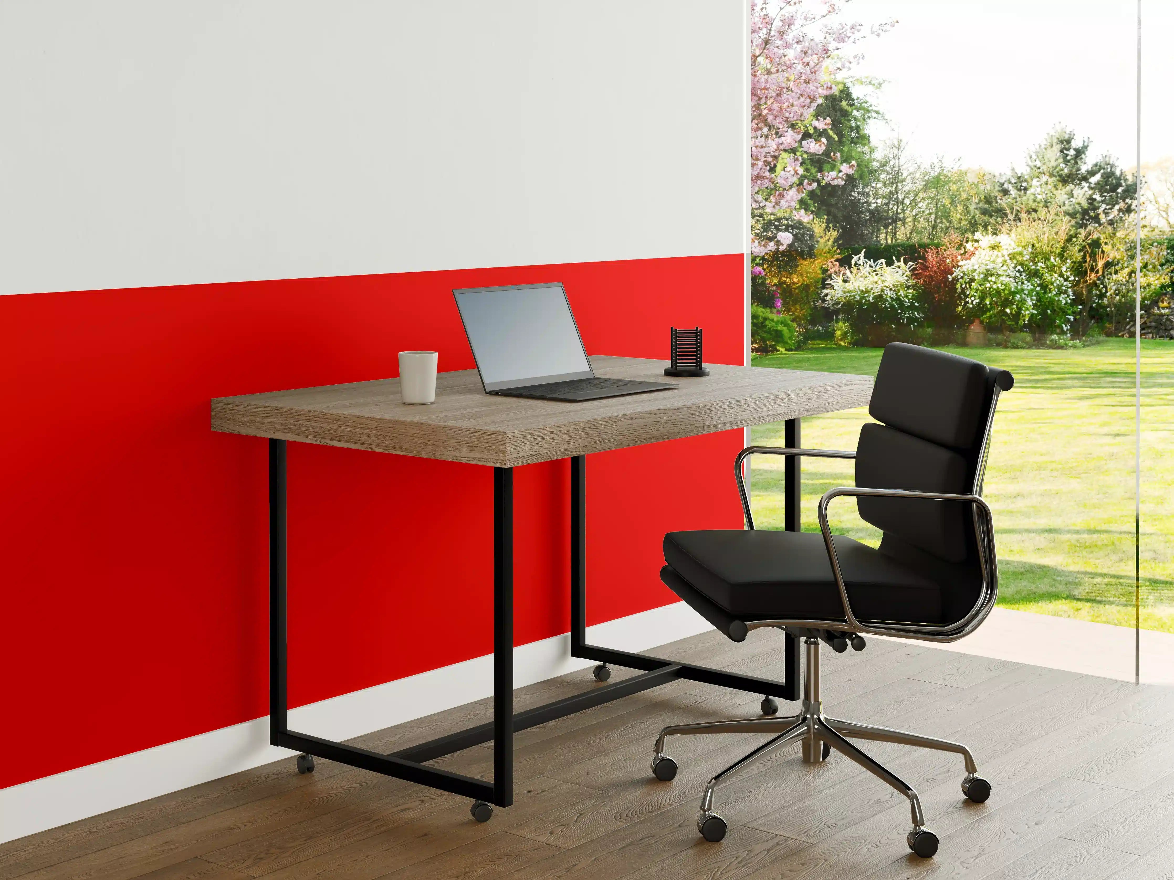 Büro Wandgestaltung - RAL 3024 (leuchtendes Rot)