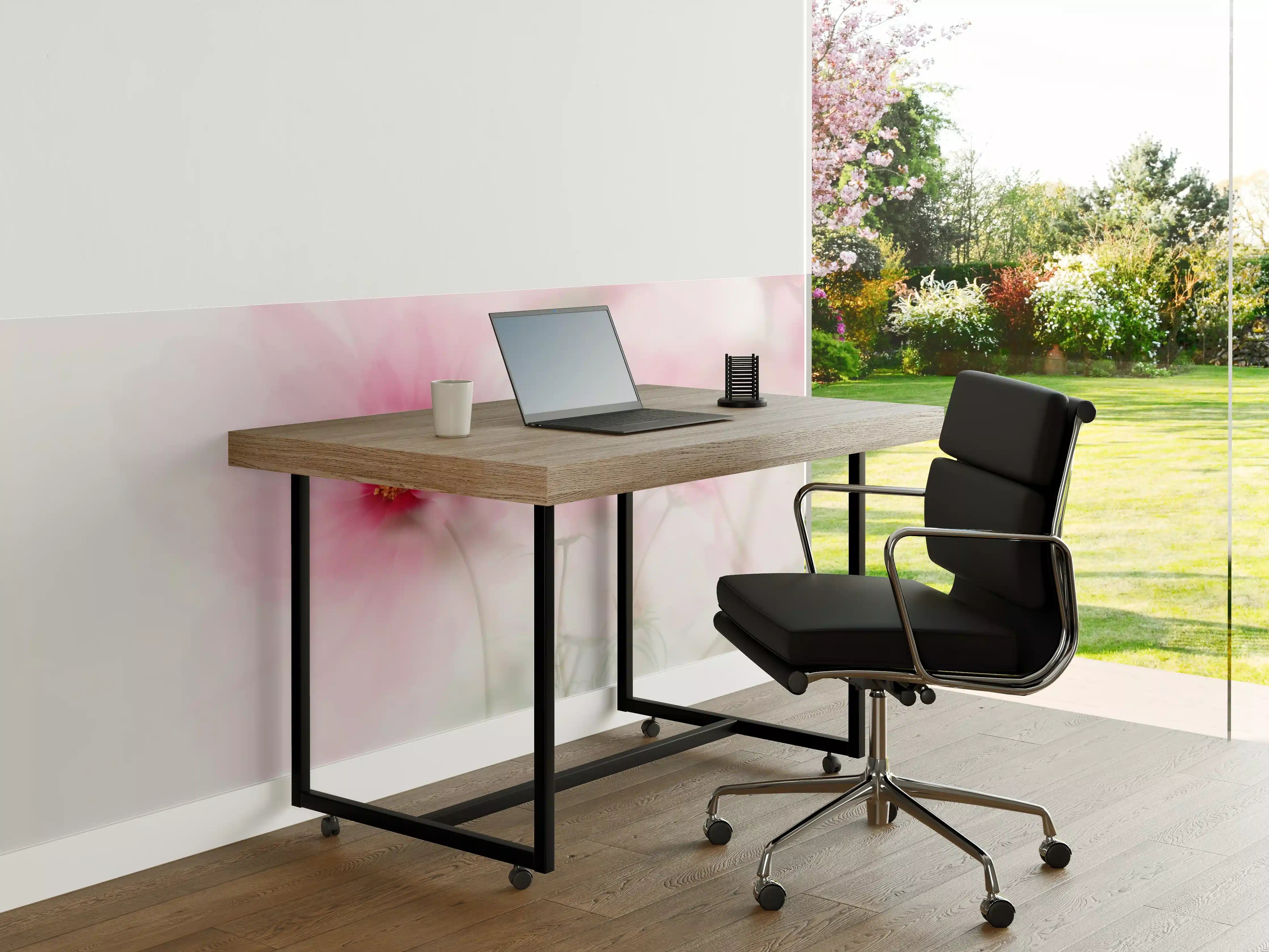 Büro Wandgestaltung - Sanfte pinke Blumen mit zarter Farbgestaltung