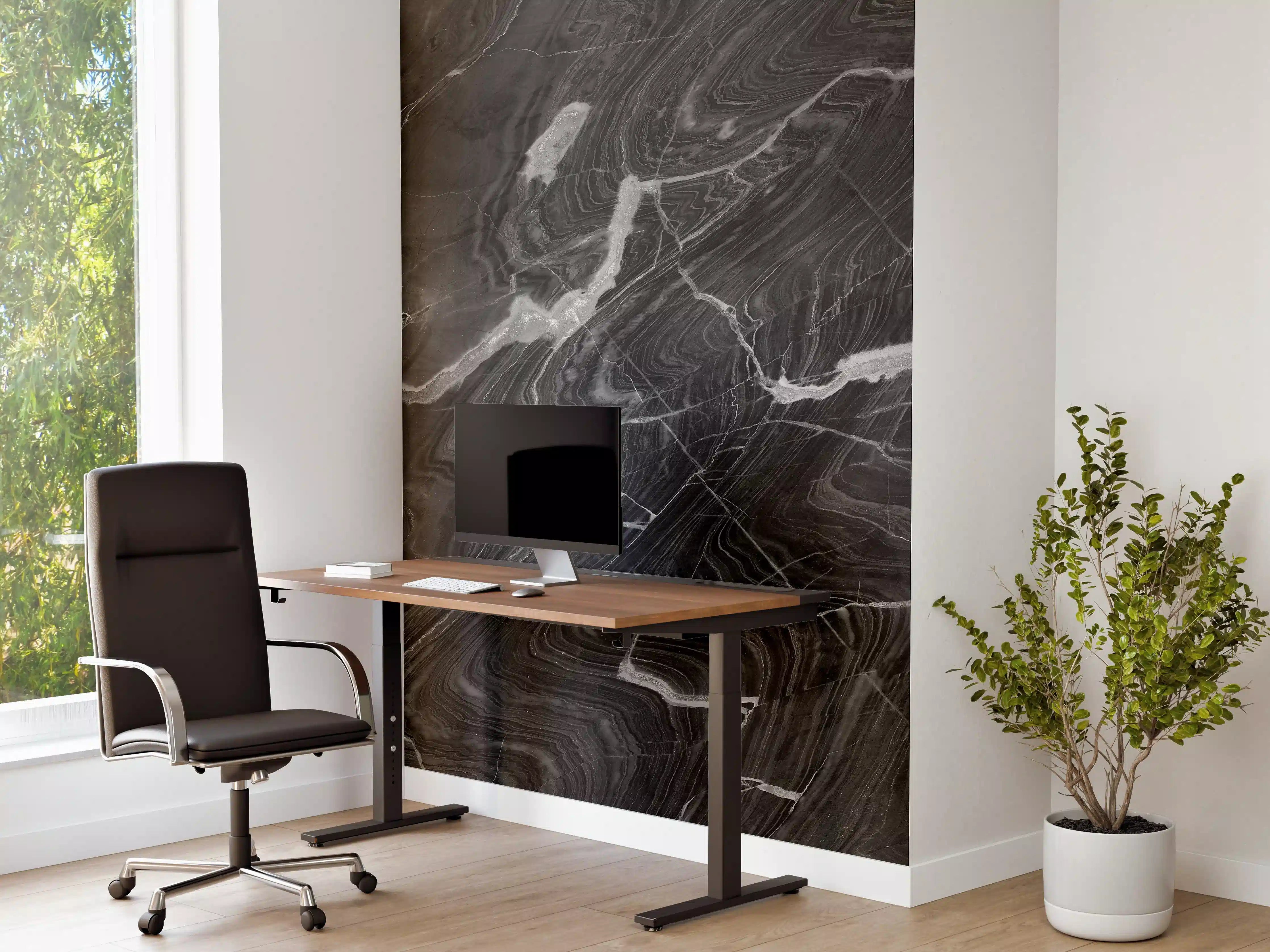 Büro Wandgestaltung - Schwarzer Marmor mit weißen Adern