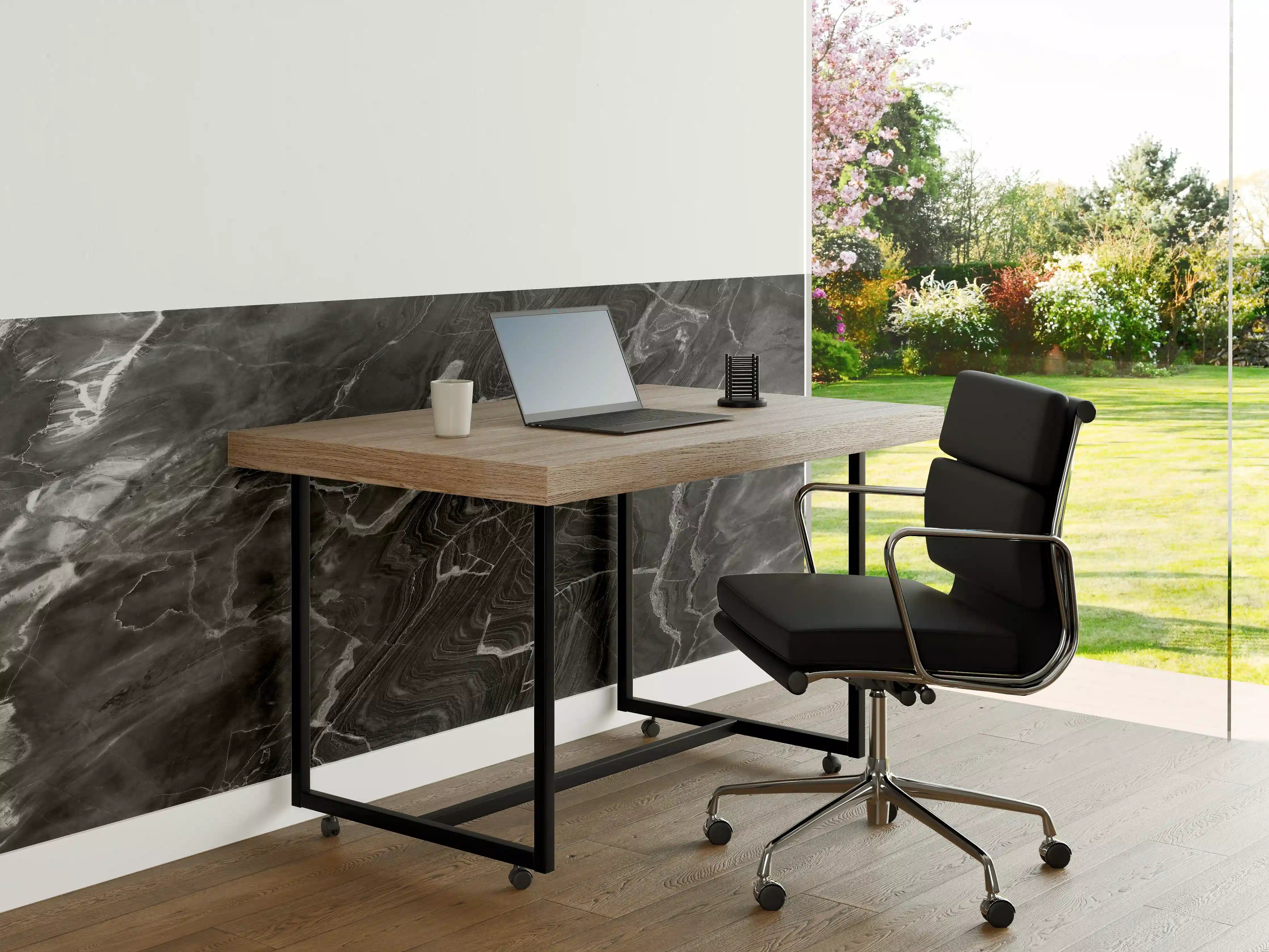 Büro Wandgestaltung - Schwarzer Marmor mit weißen Adern