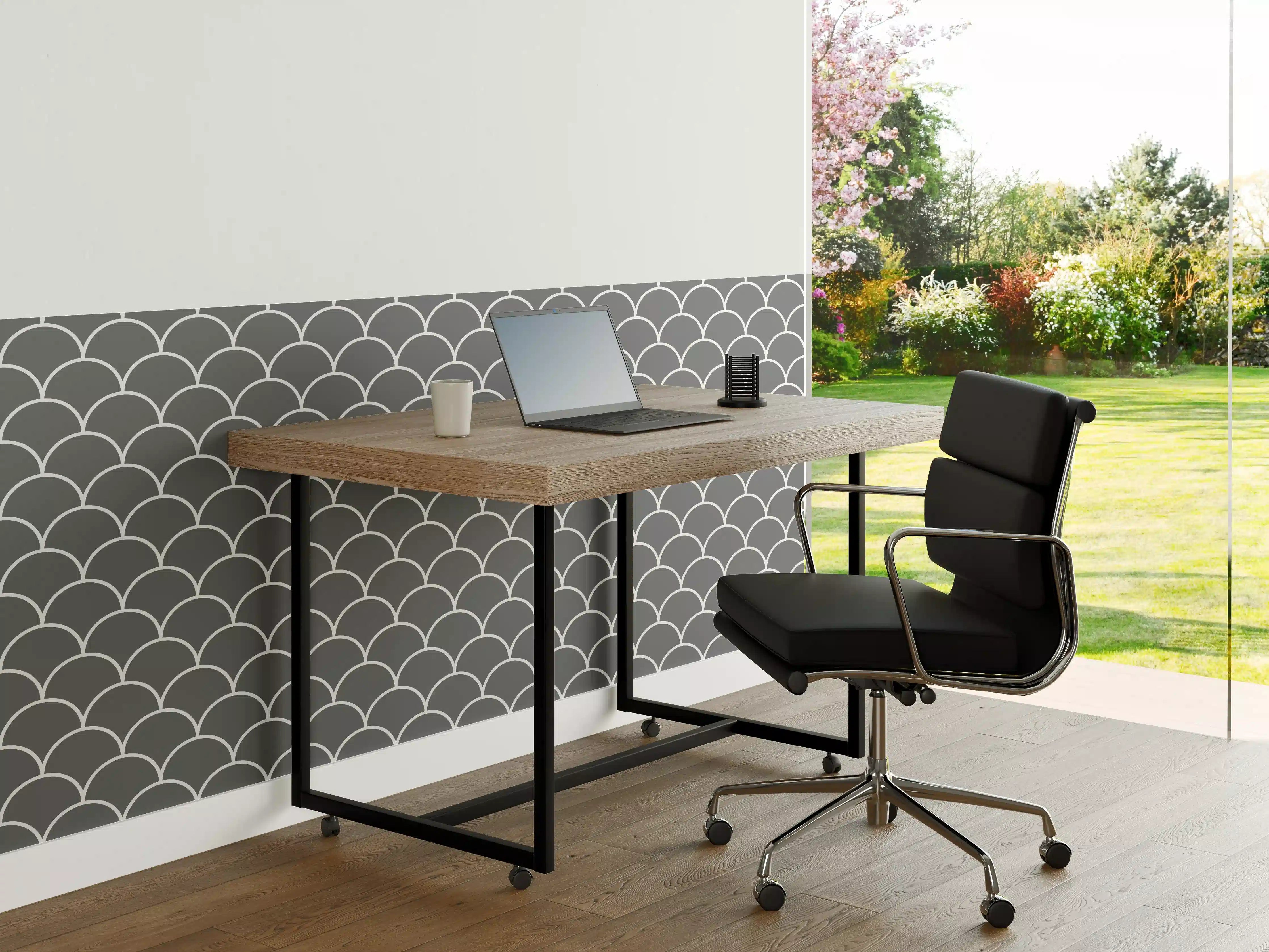 Büro Wandgestaltung - Silbergraue Shimmer-Fliese