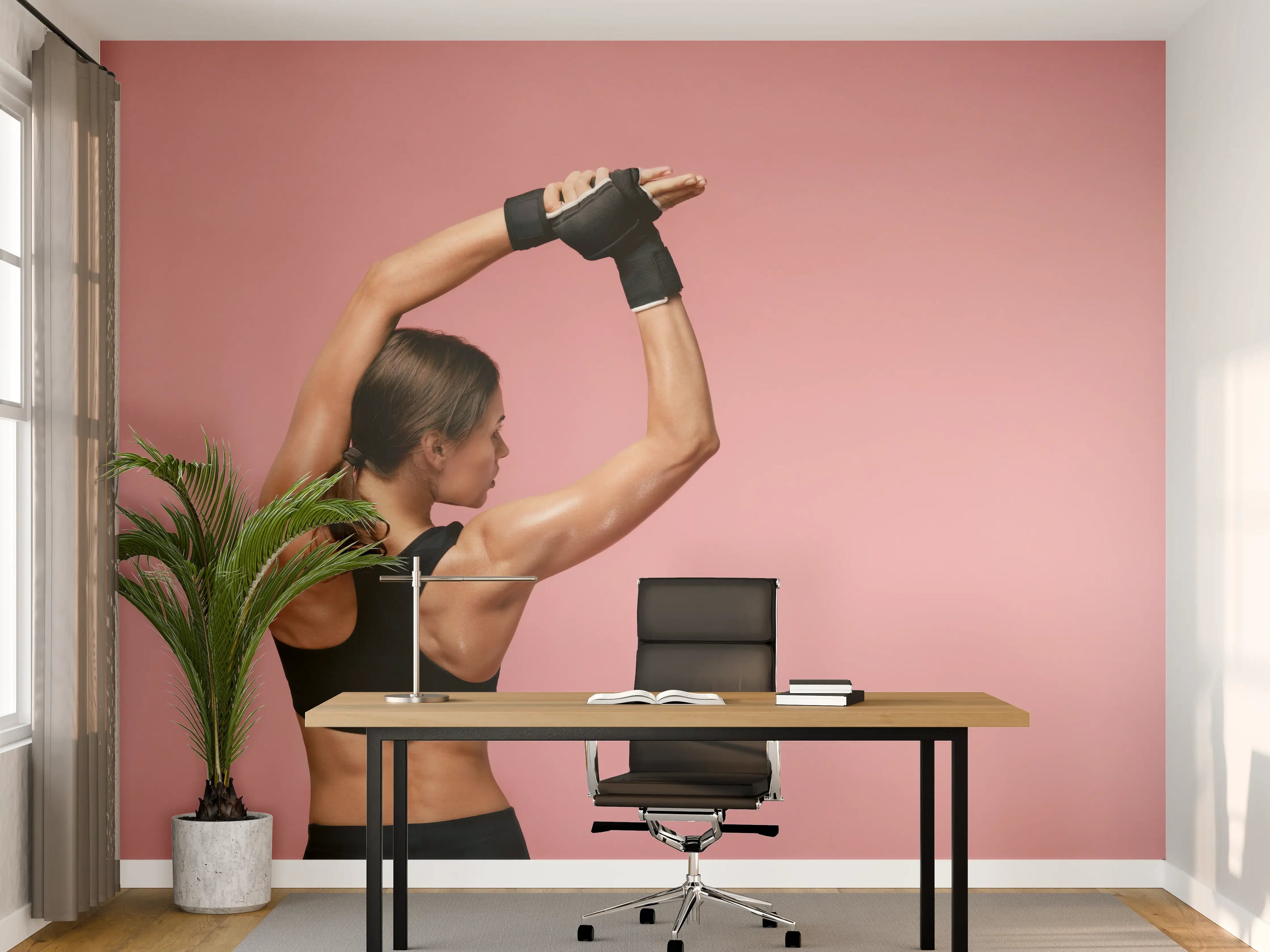 Büro Wandgestaltung - Sportliche Frau beim Aufwärmen