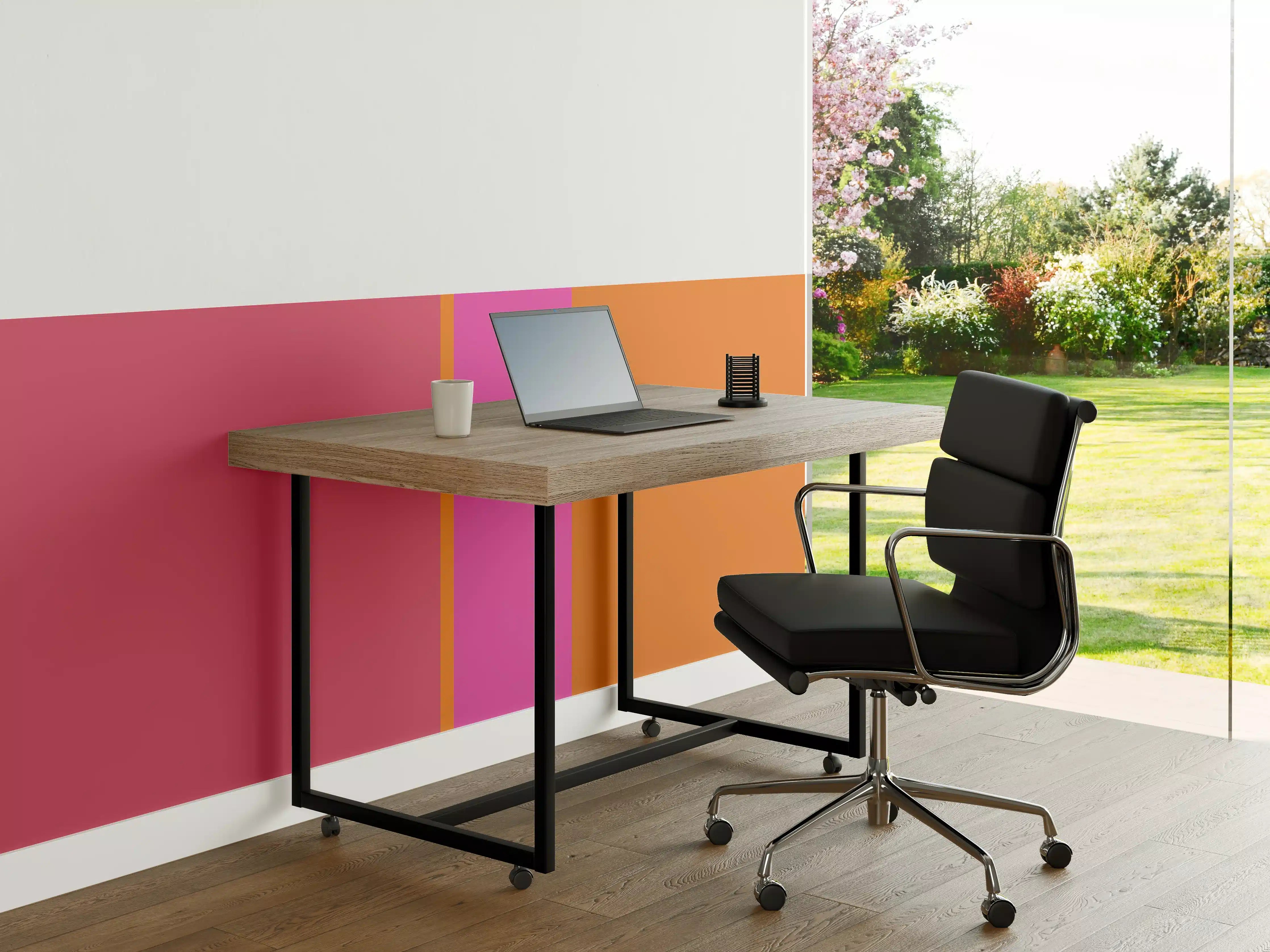 Büro Wandgestaltung - The Oranges - Vertical - Fuchsia