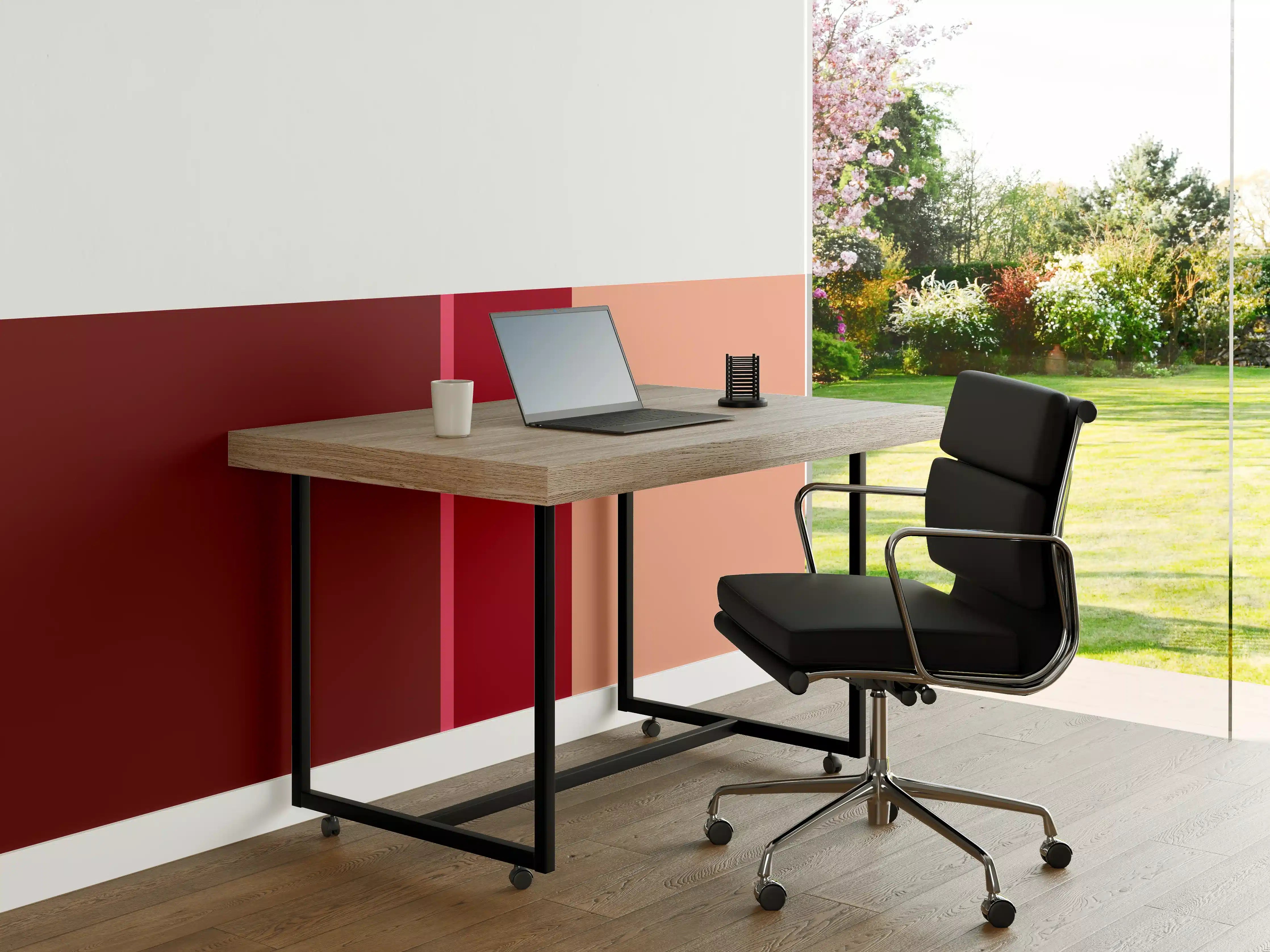 Büro Wandgestaltung - The Reds - Vertical - Cherry