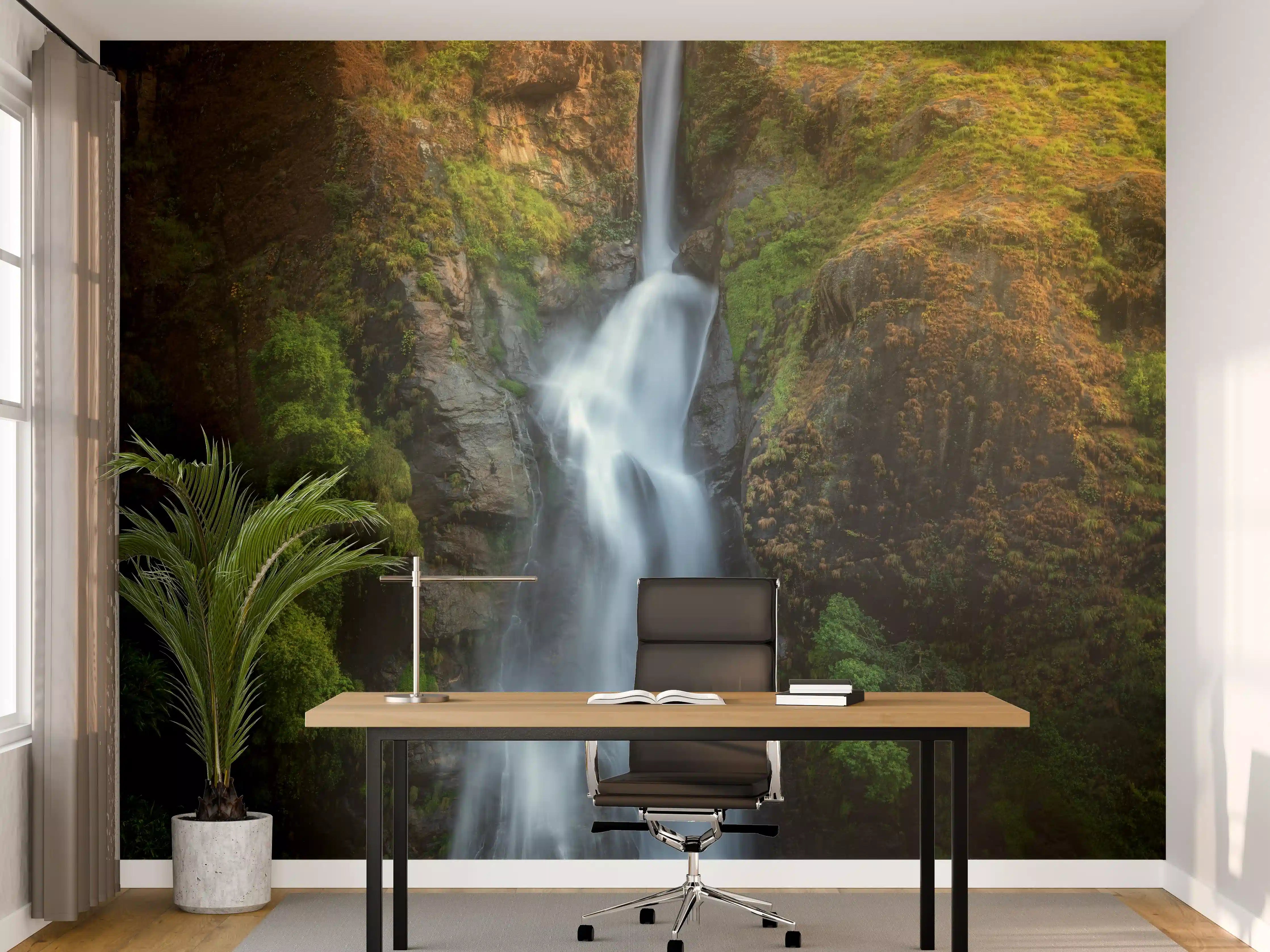 Büro Wandgestaltung - Wasserfall im Wald von Nepal