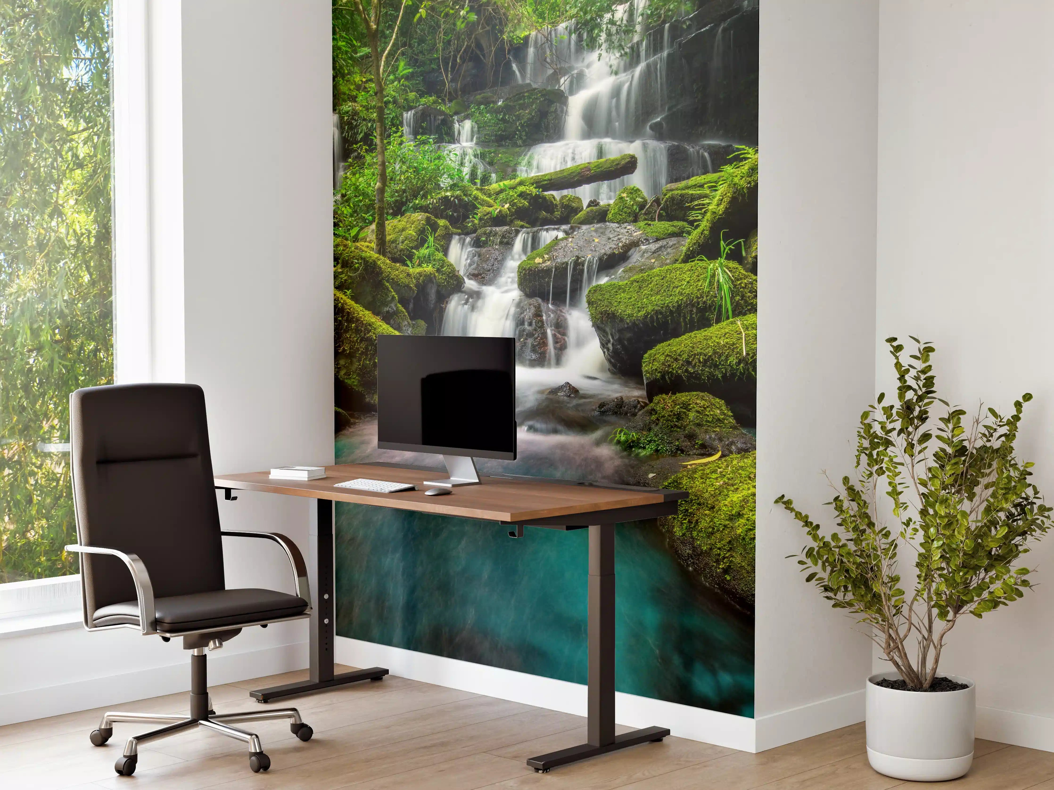 Büro Wandgestaltung - Wasserfall im grünen Dschungel von Thailand