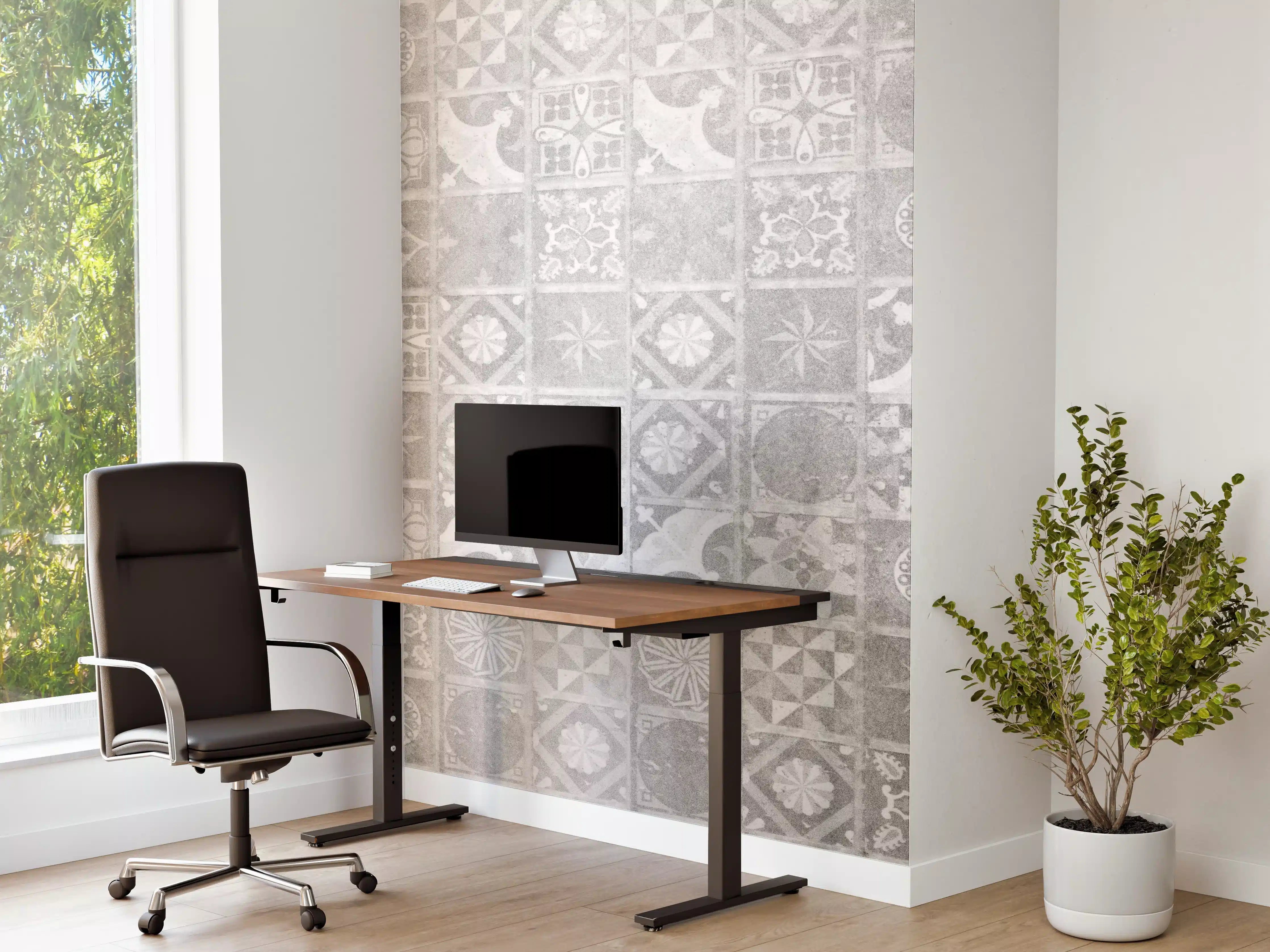 Büro Wandgestaltung - Weiße und graue Mosaikfliesen mit vintage Muster