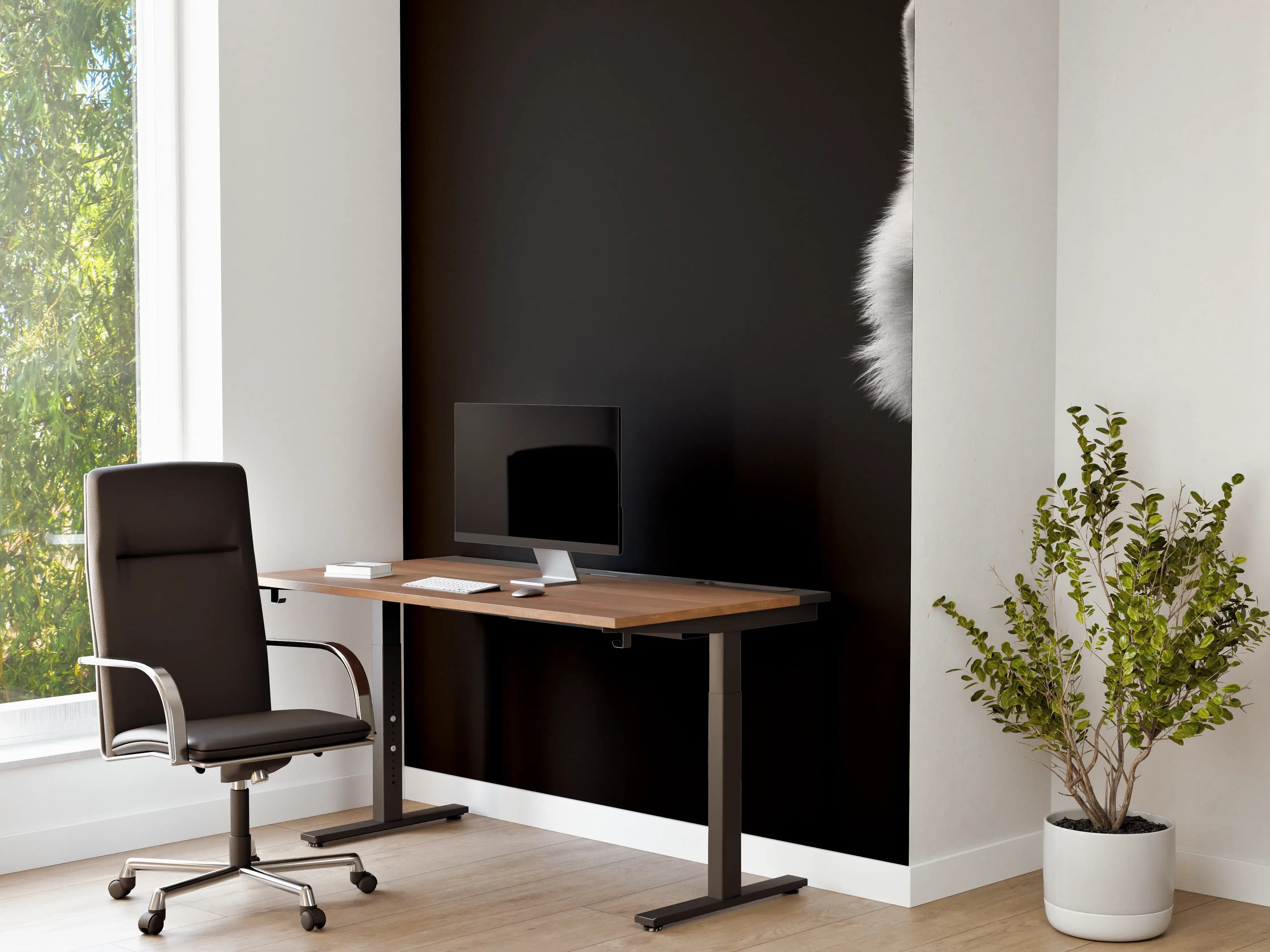 Büro Wandgestaltung - Weißer Wolf mit schwarzem Hintergrund