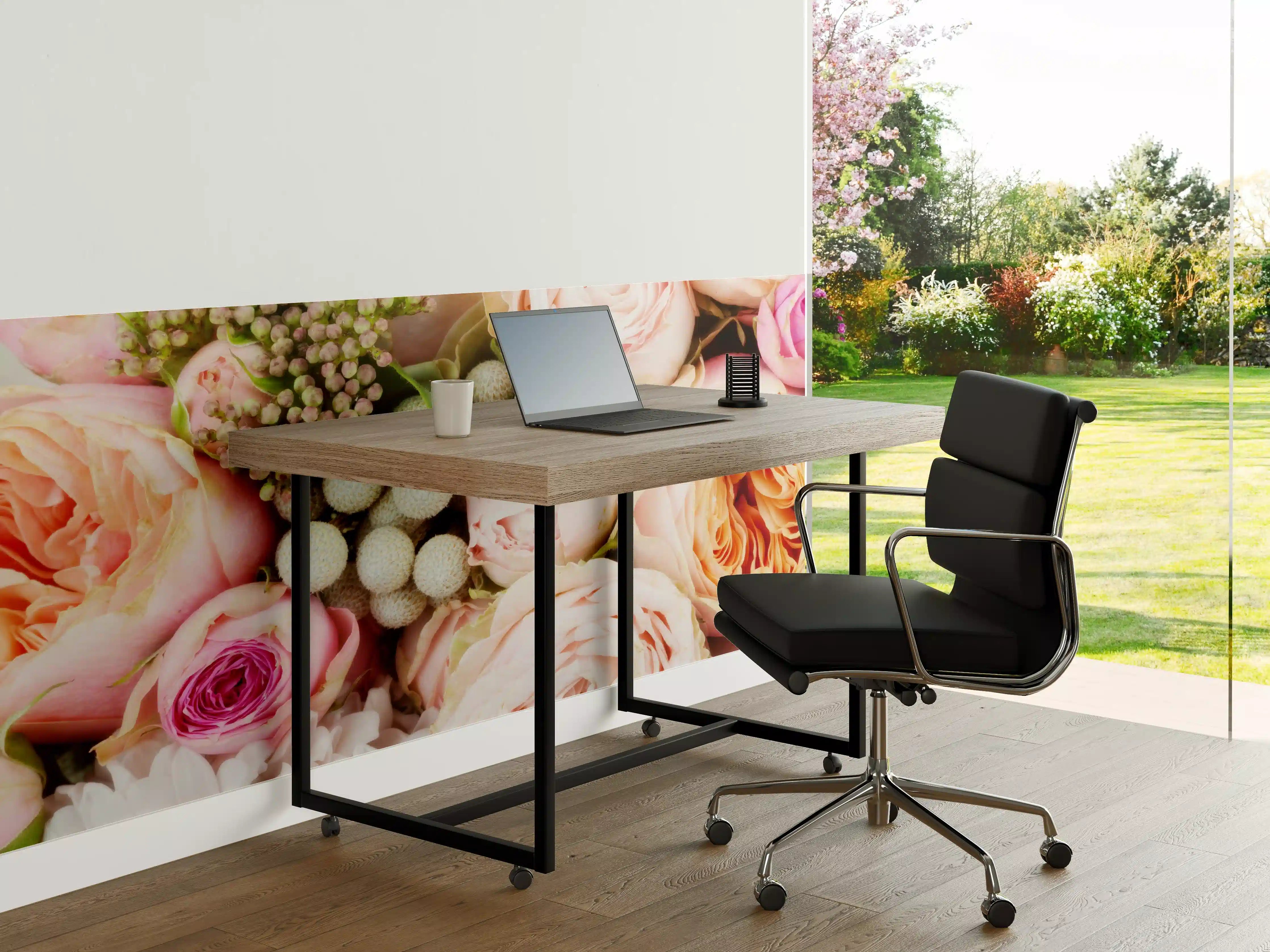 Büro Wandgestaltung - bunter sommerlicher Blumenstrauß