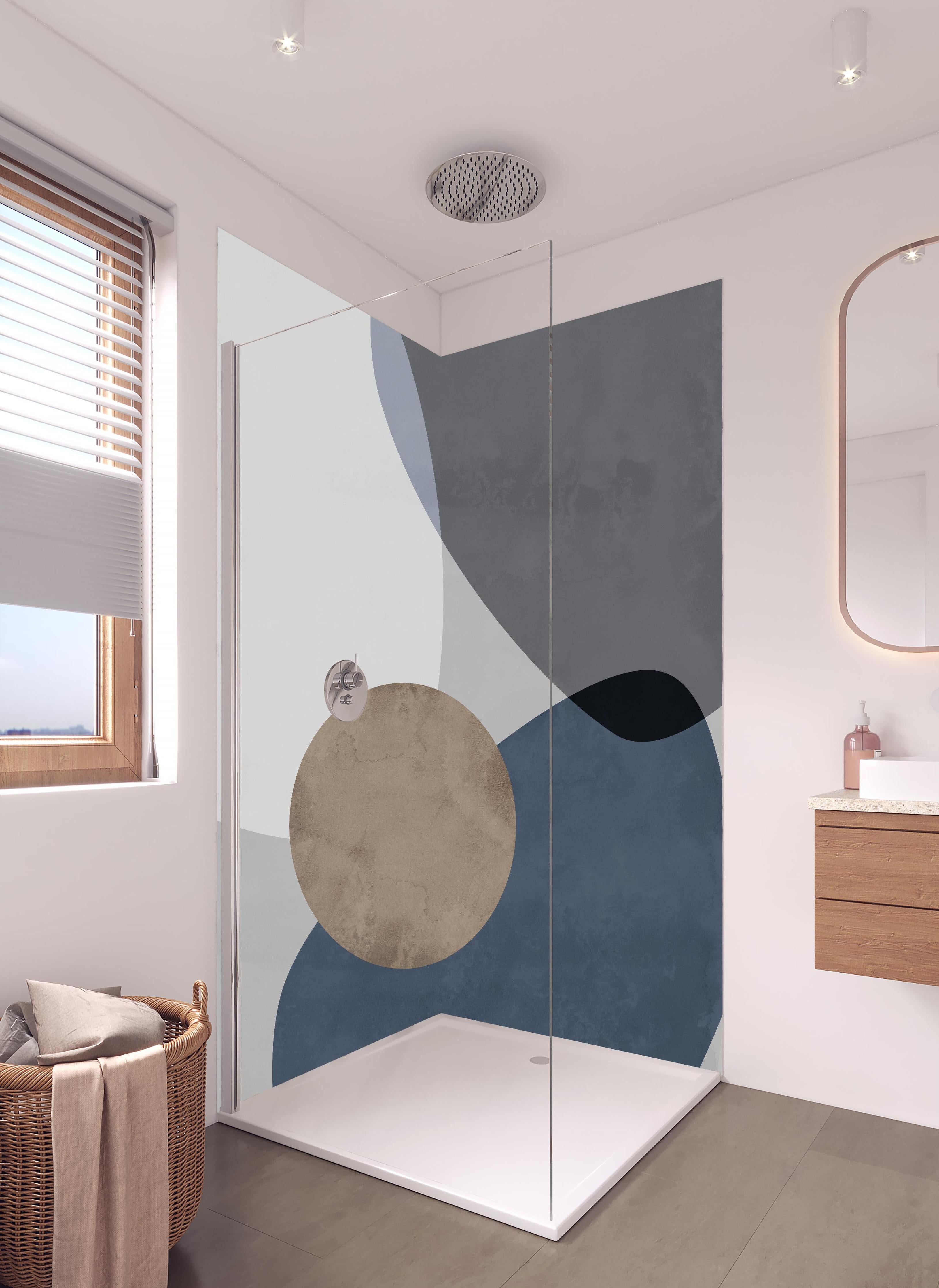 Duschrückwand - Abstrakte Geometrik in Pastell-Blau und Sanftem Grau in hellem Badezimmer mit Regenduschkopf - zweiteilige Eck-Duschrückwand