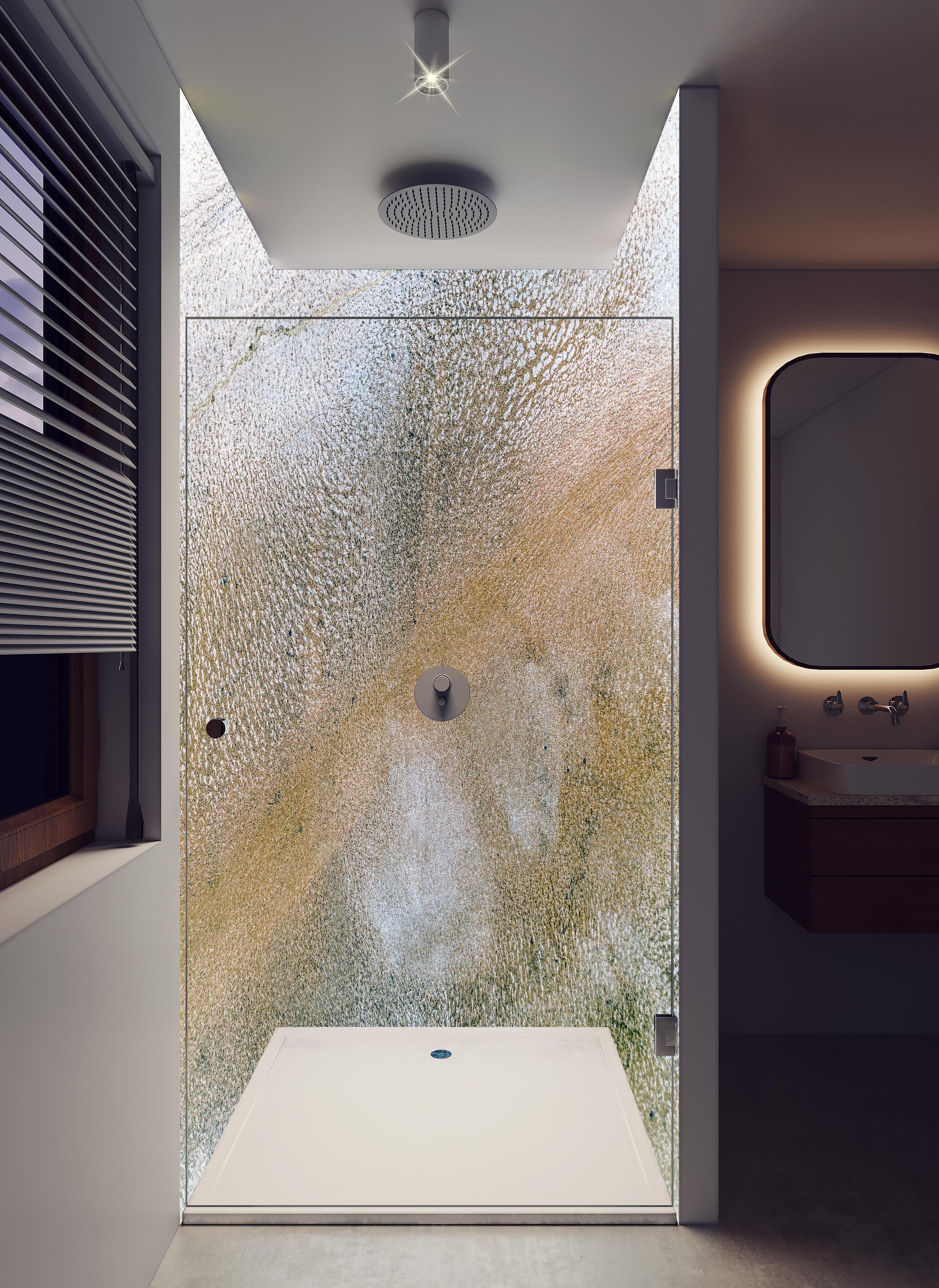 Duschrückwand - Abstrakte Textur in Erdtönen mit Graunuancen in hellem Badezimmer mit Regenduschkopf - zweiteilige Eck-Duschrückwand