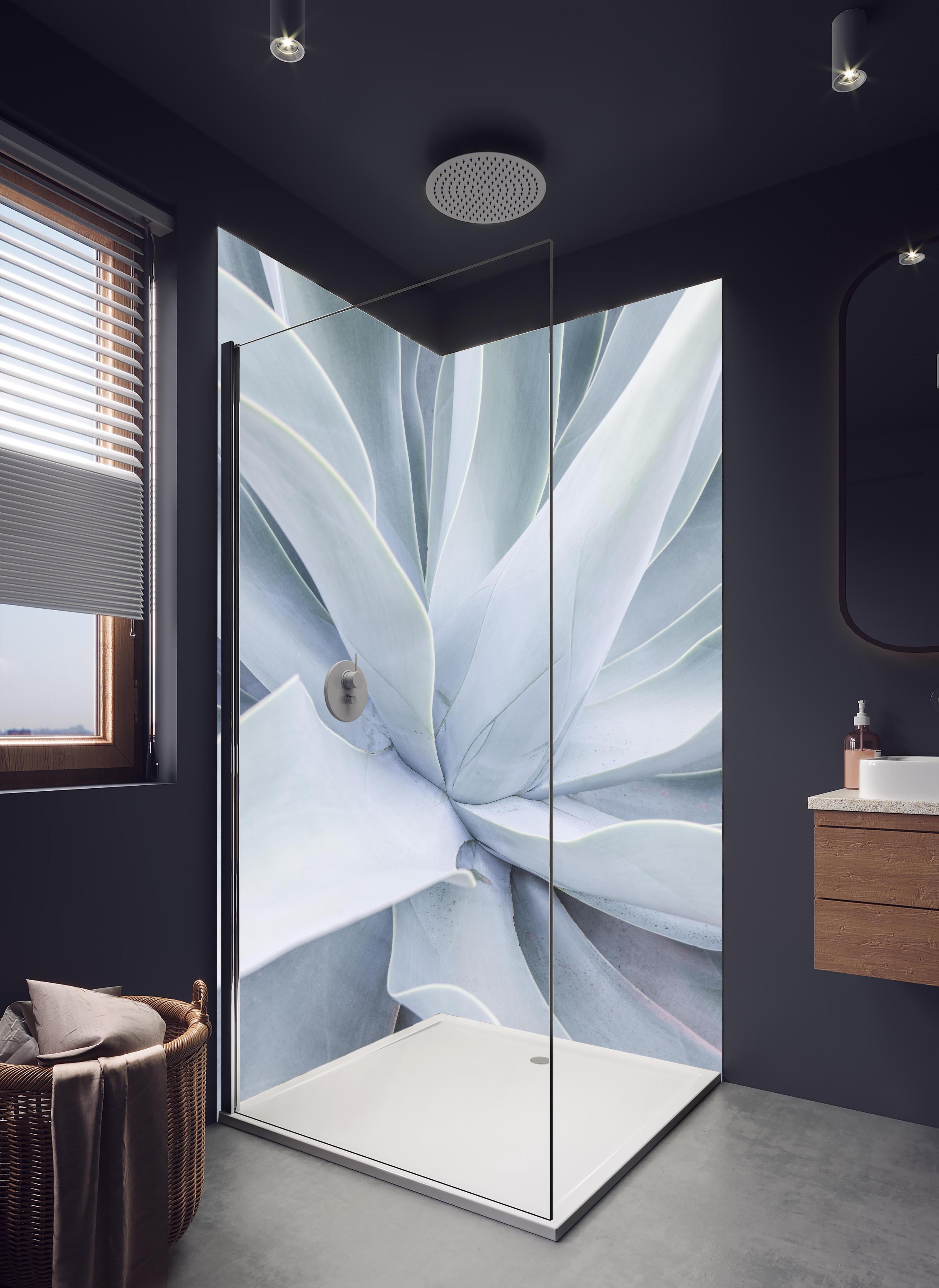 Duschrückwand - Abstrakte mintgrüne Aloe Vera Textur in hellem Badezimmer mit Regenduschkopf - zweiteilige Eck-Duschrückwand