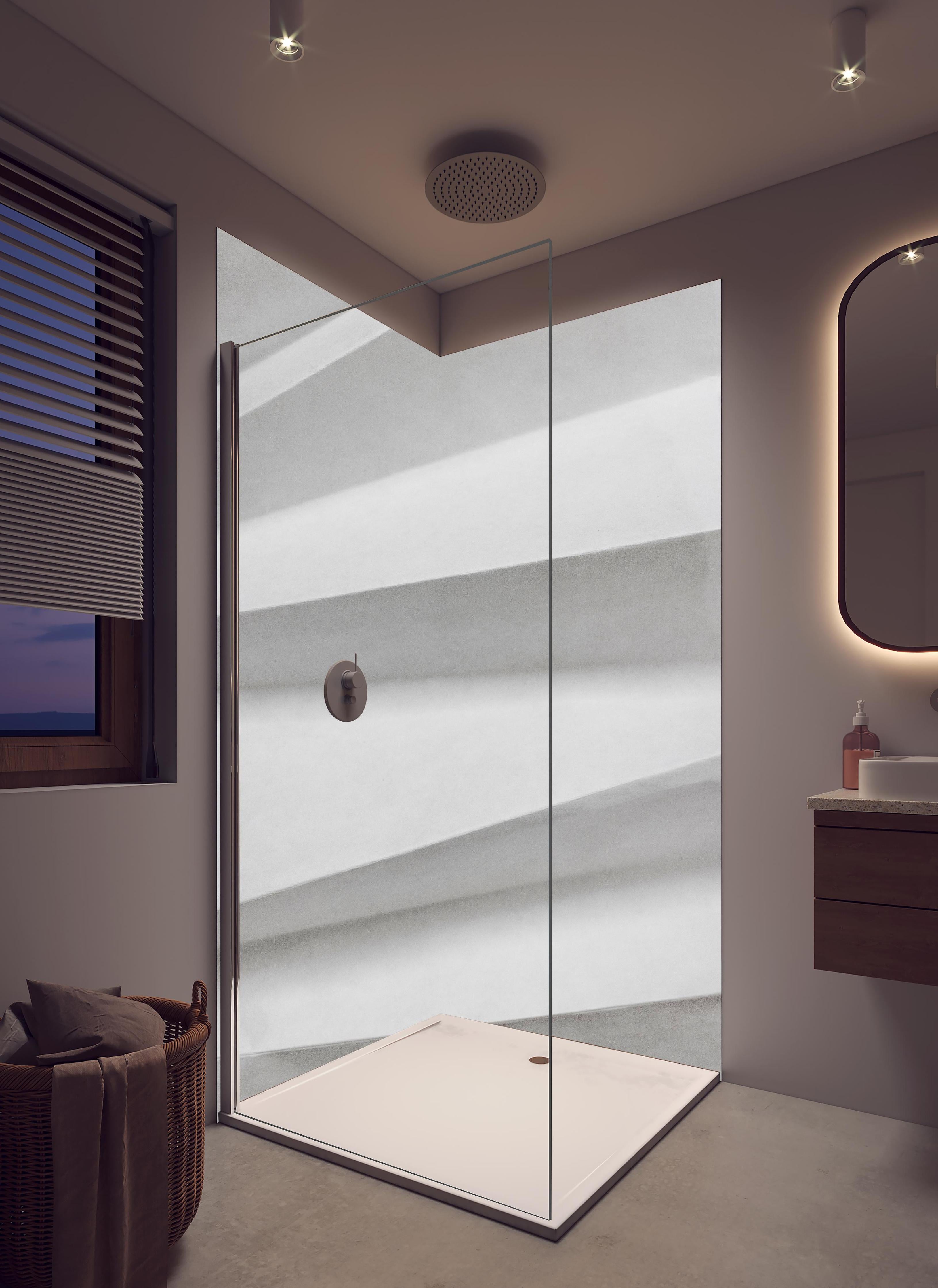 Duschrückwand - Abstrakte weiβe Papierkunst mit Grautönen in hellem Badezimmer mit Regenduschkopf - zweiteilige Eck-Duschrückwand