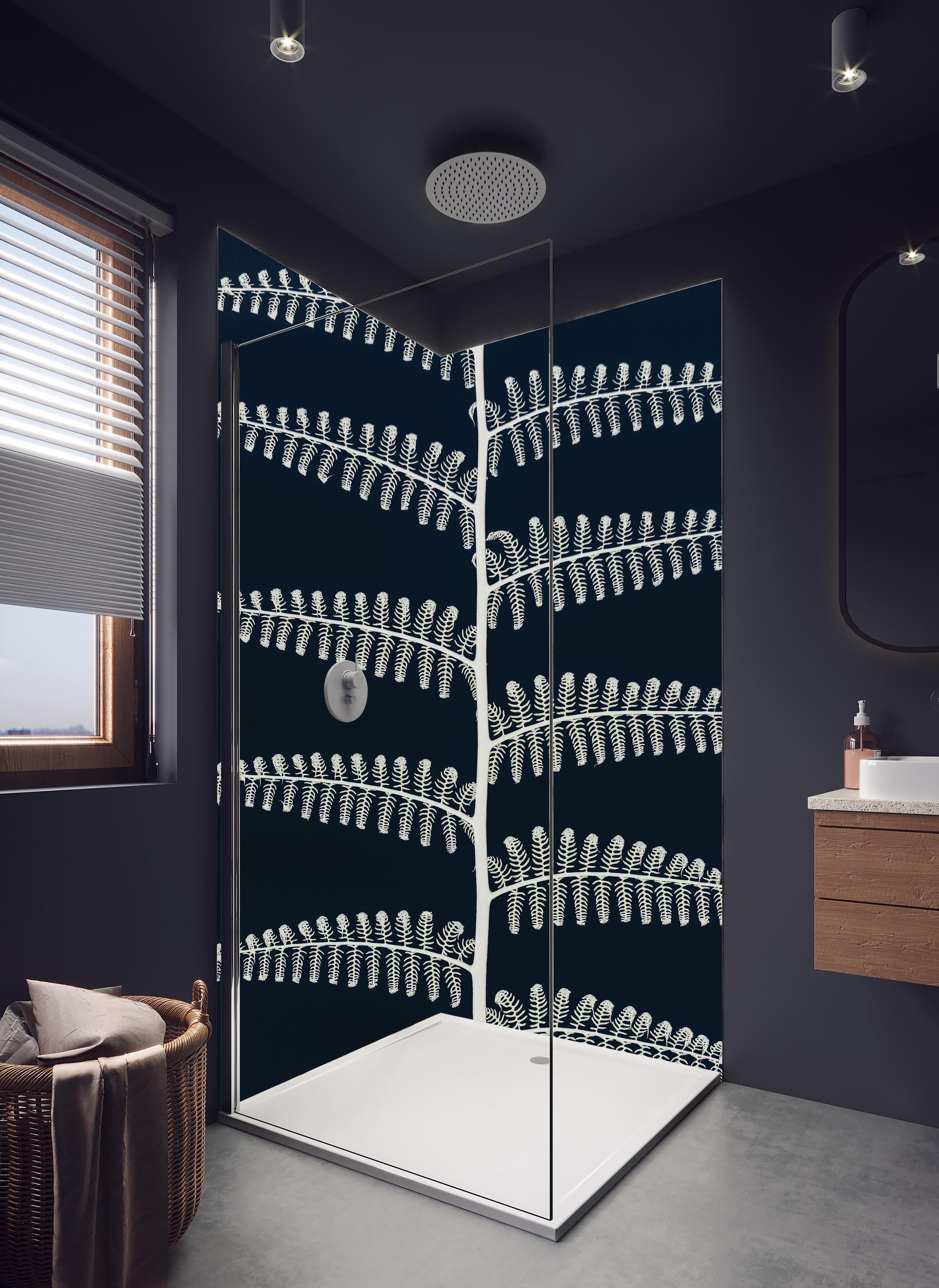 Duschrückwand - Abstraktes symmetrisches Blatt Design in Blau in hellem Badezimmer mit Regenduschkopf - zweiteilige Eck-Duschrückwand