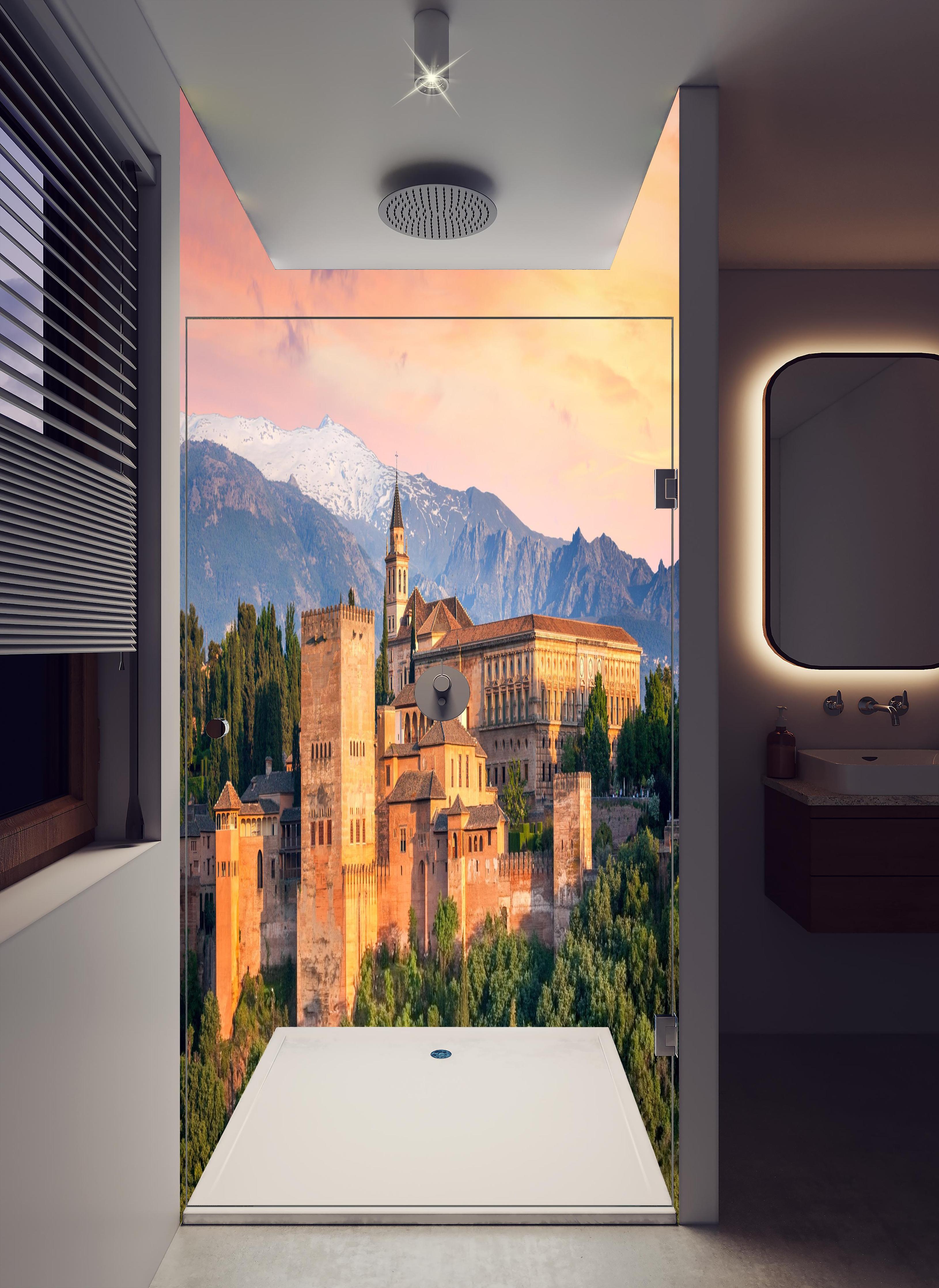Duschrückwand - Alte arabische Festung - Alhambra in hellem Badezimmer mit Regenduschkopf - zweiteilige Eck-Duschrückwand