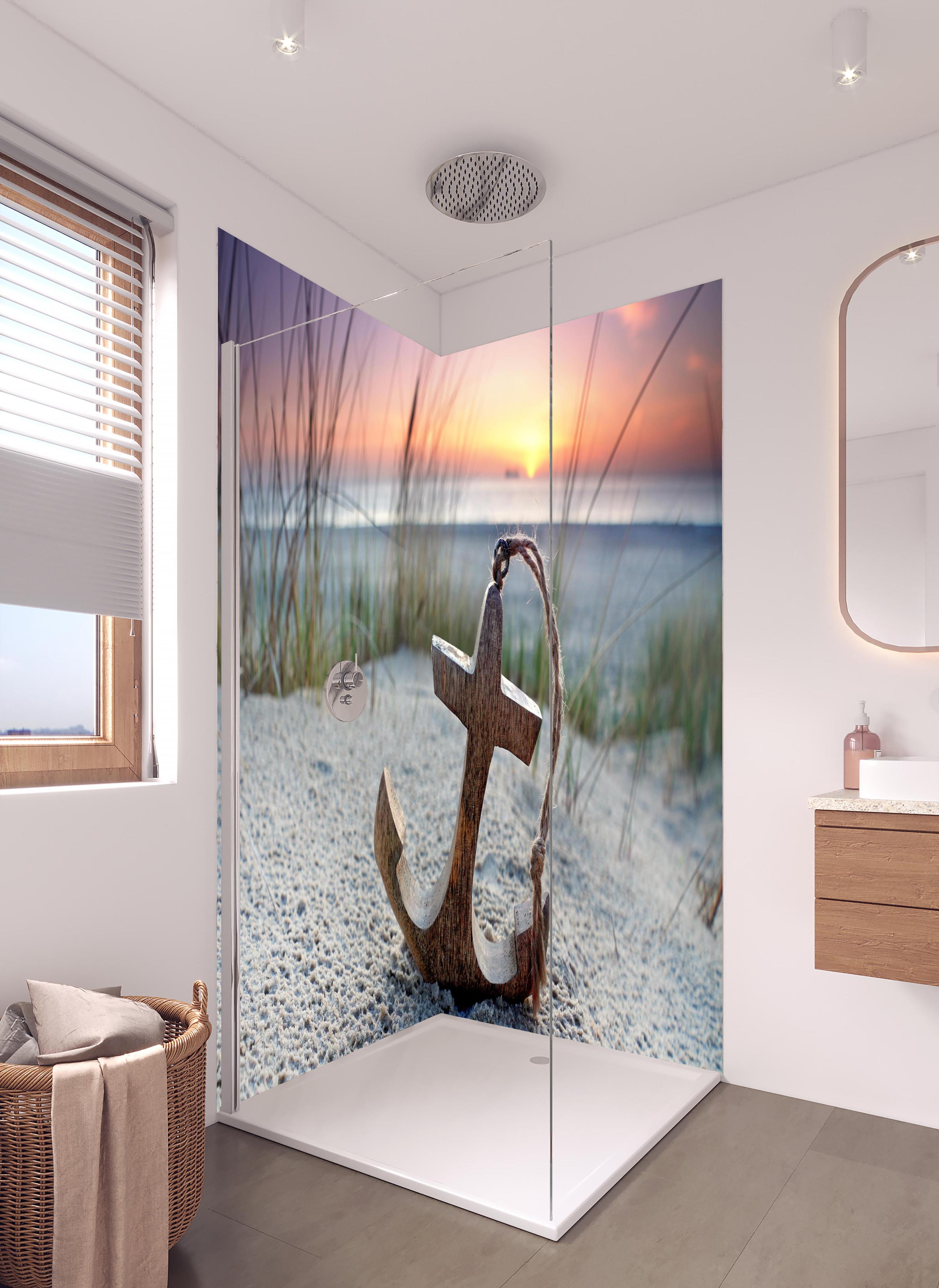 Duschrückwand - Anker am Strand in hellem Badezimmer mit Regenduschkopf - zweiteilige Eck-Duschrückwand