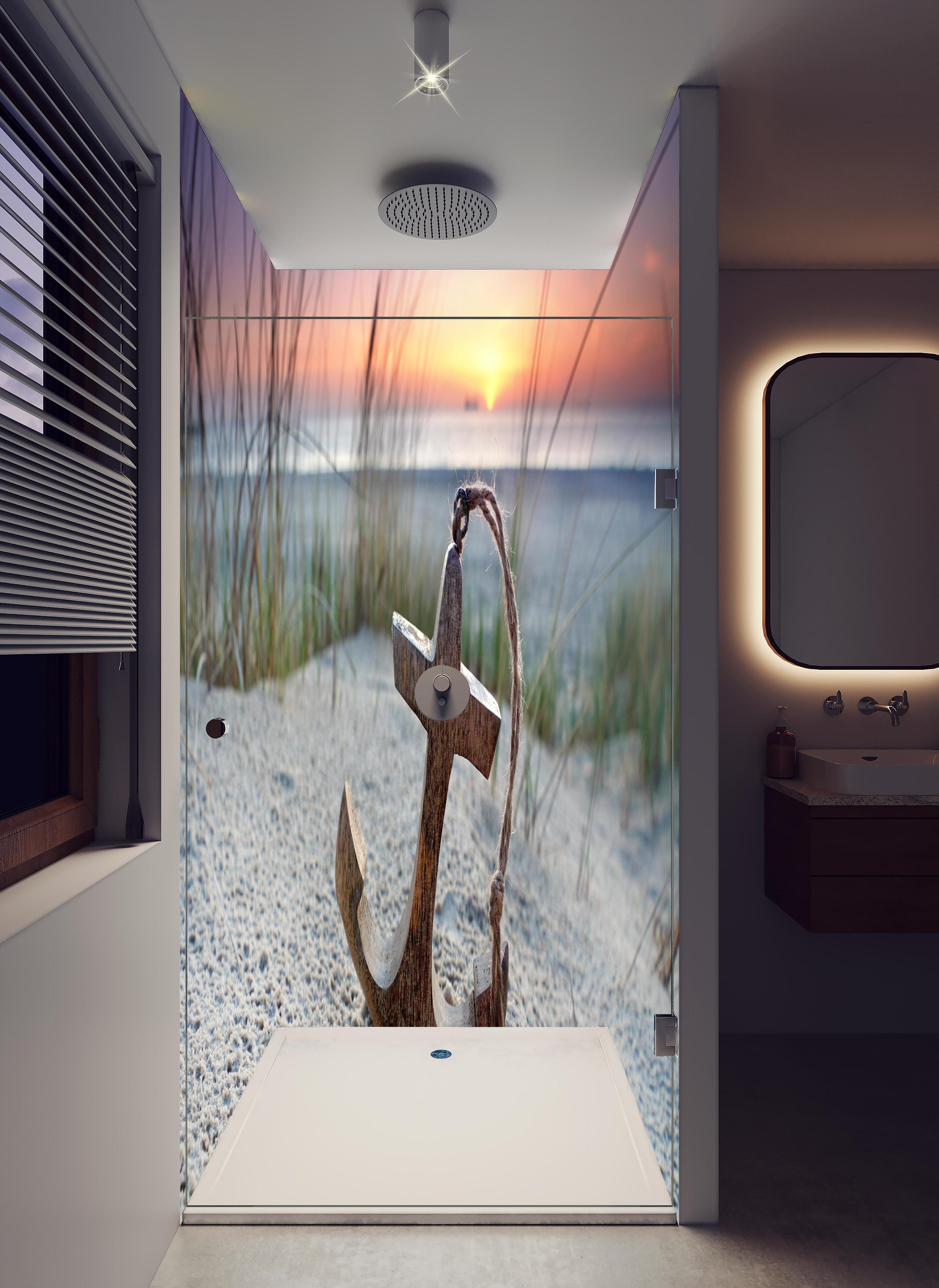 Duschrückwand - Anker am Strand in hellem Badezimmer mit Regenduschkopf - zweiteilige Eck-Duschrückwand