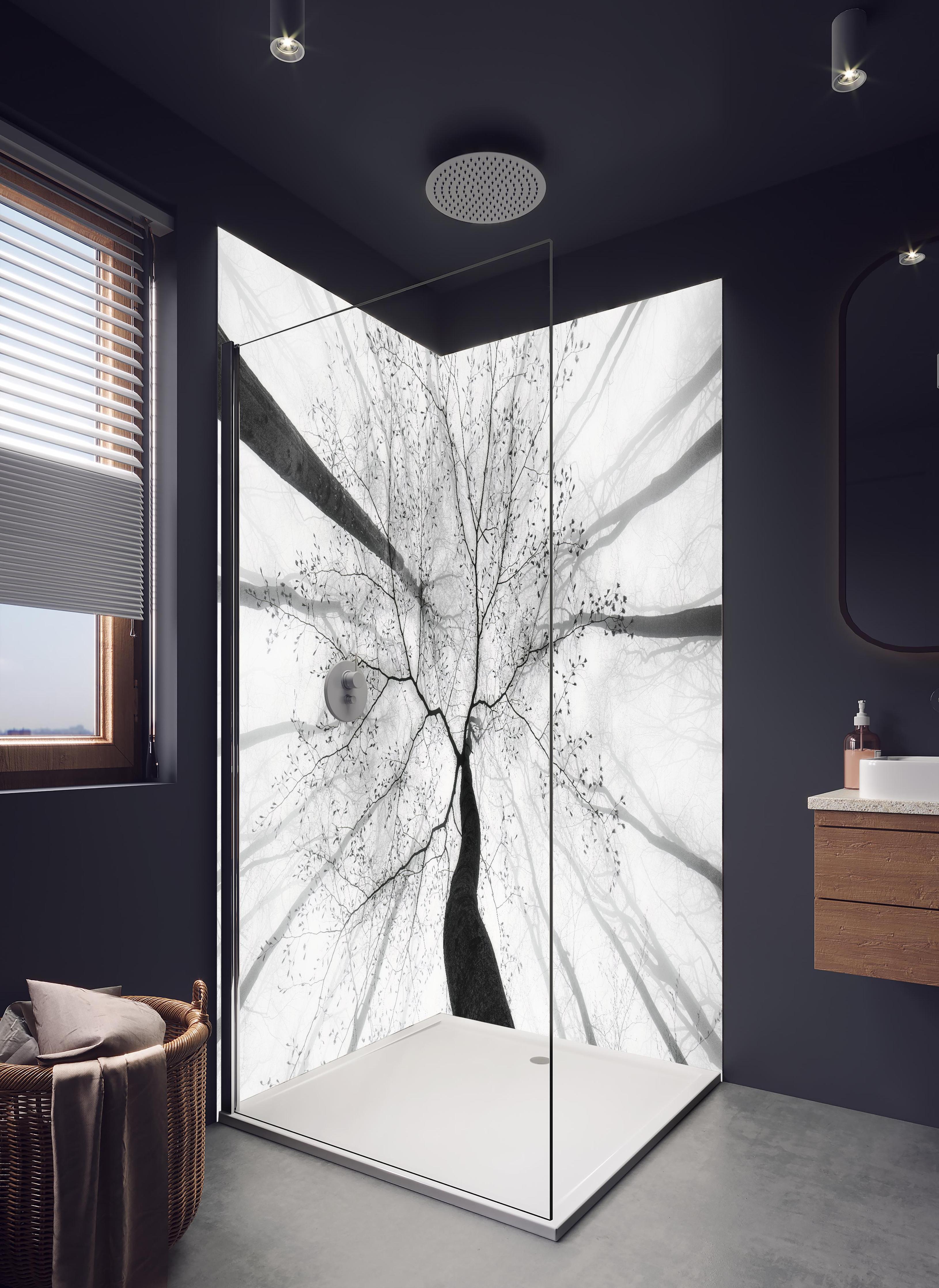 Duschrückwand - Baumkrone von unten im Winter in hellem Badezimmer mit Regenduschkopf - zweiteilige Eck-Duschrückwand