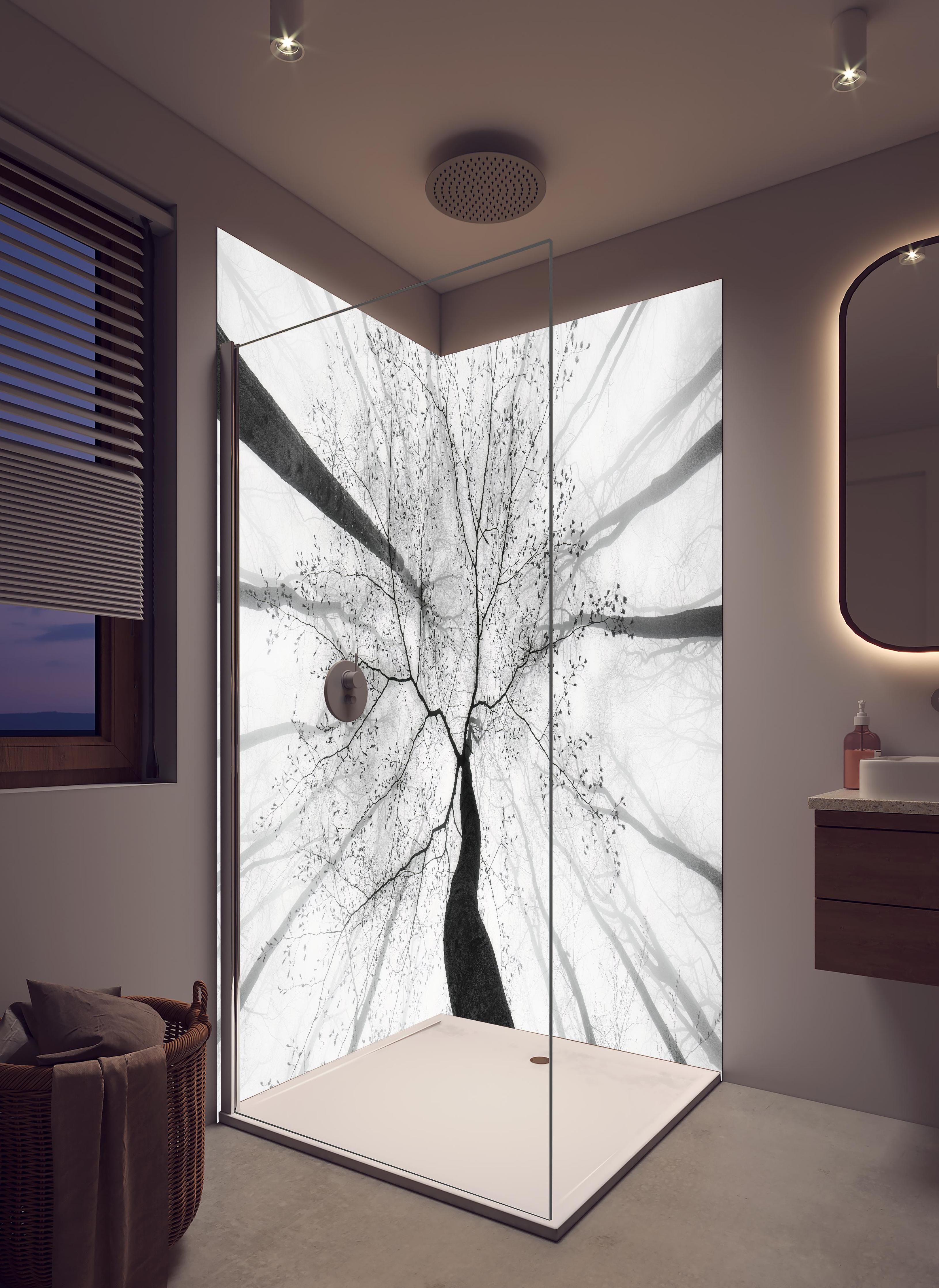 Duschrückwand - Baumkrone von unten im Winter in hellem Badezimmer mit Regenduschkopf - zweiteilige Eck-Duschrückwand