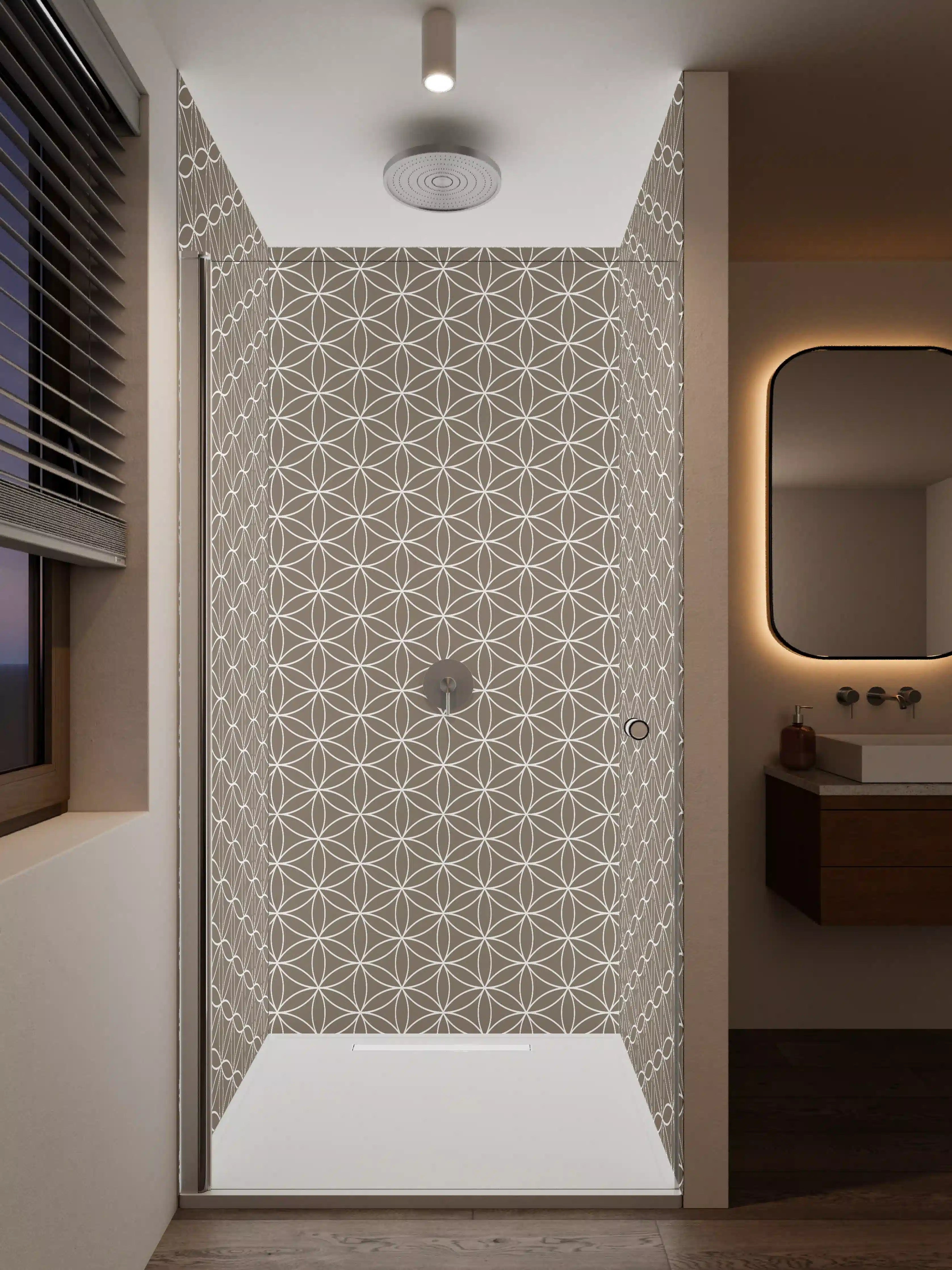 Duschrückwand - Beige Blümchenmuster mit geometrischem Design