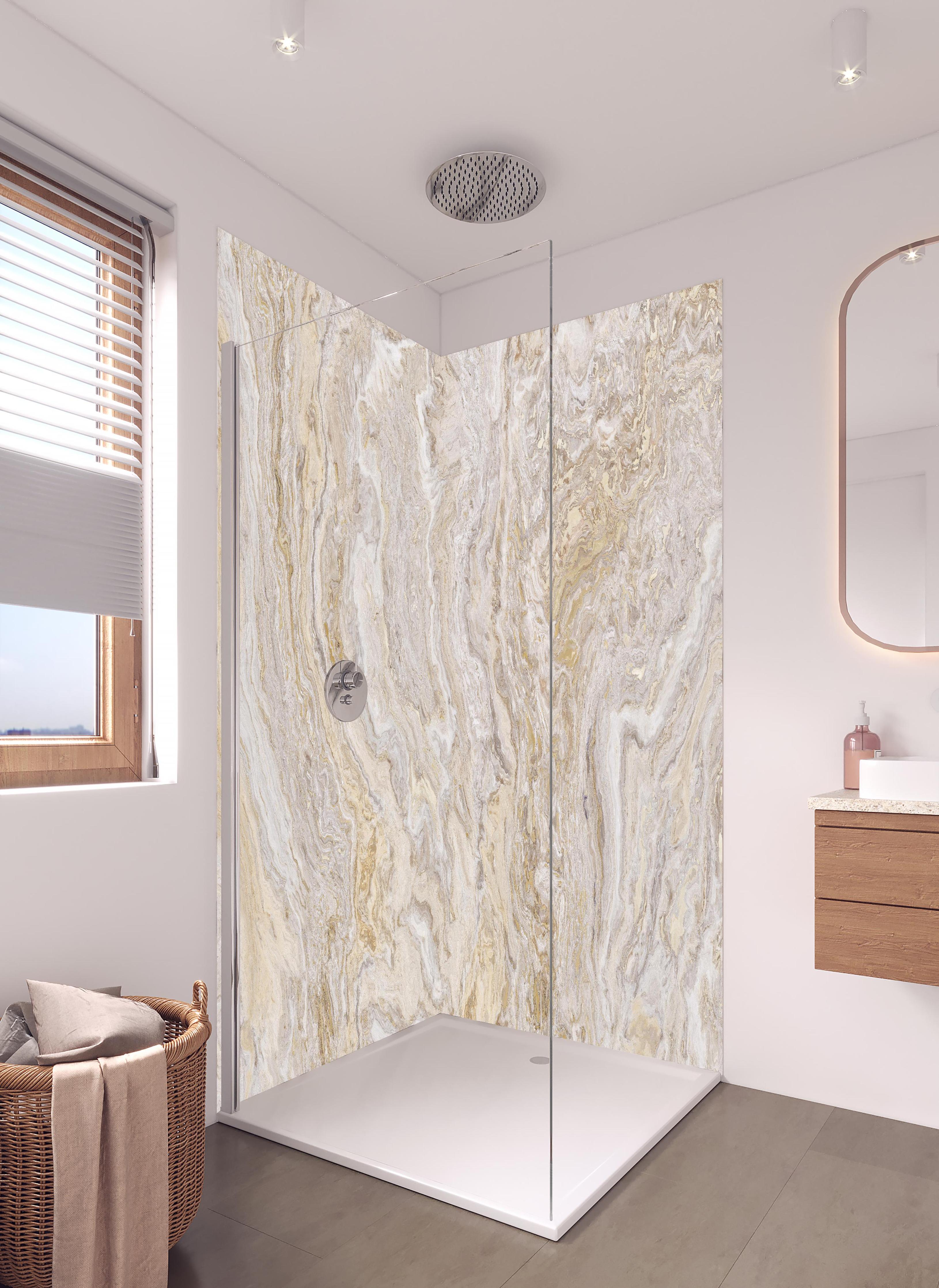 Duschrückwand - Beiger Travertinmarmor in hellem Badezimmer mit Regenduschkopf - zweiteilige Eck-Duschrückwand
