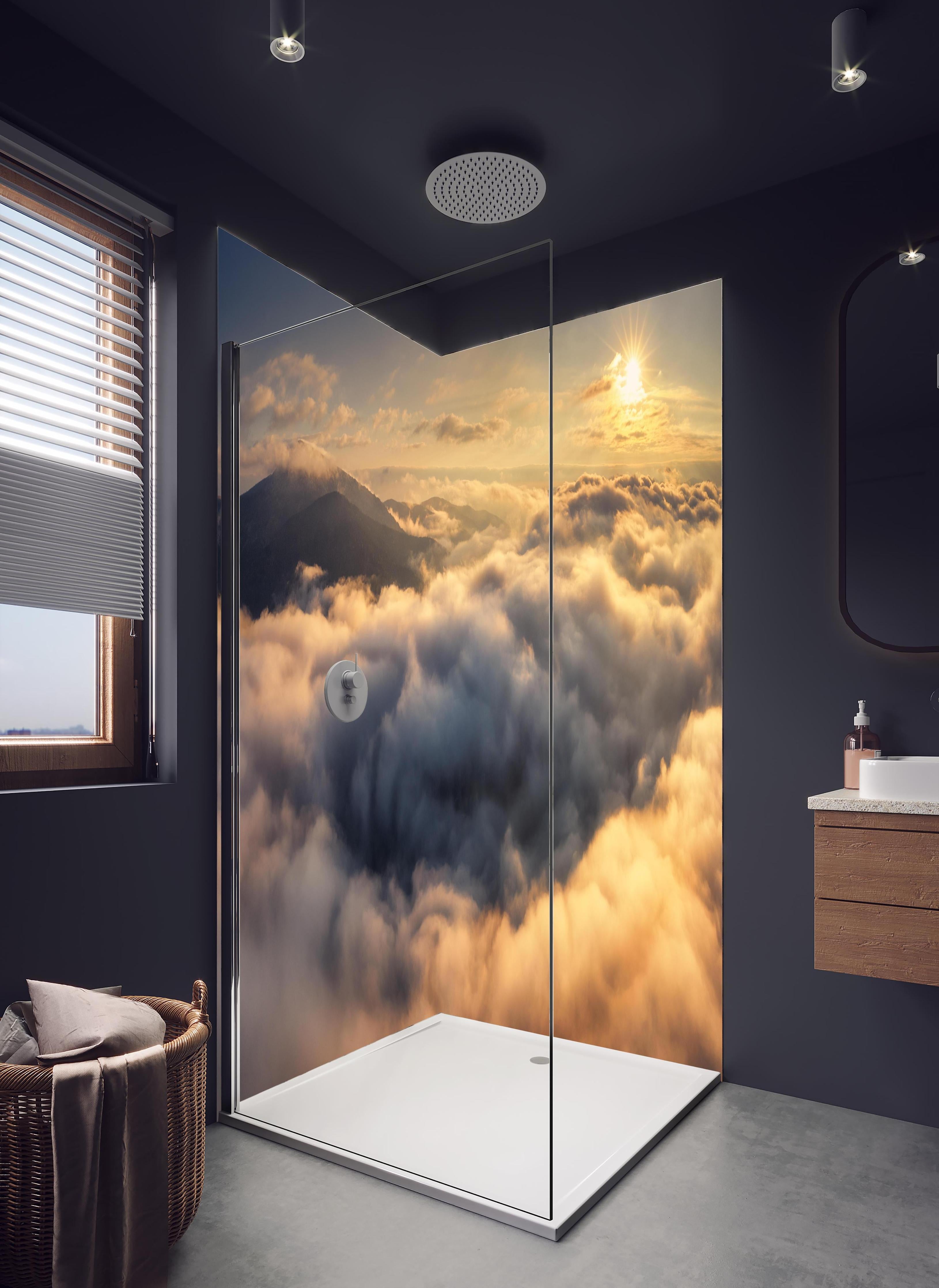 Duschrückwand - Berge in Wolken bei Sonnenaufgang - Peru in hellem Badezimmer mit Regenduschkopf - zweiteilige Eck-Duschrückwand