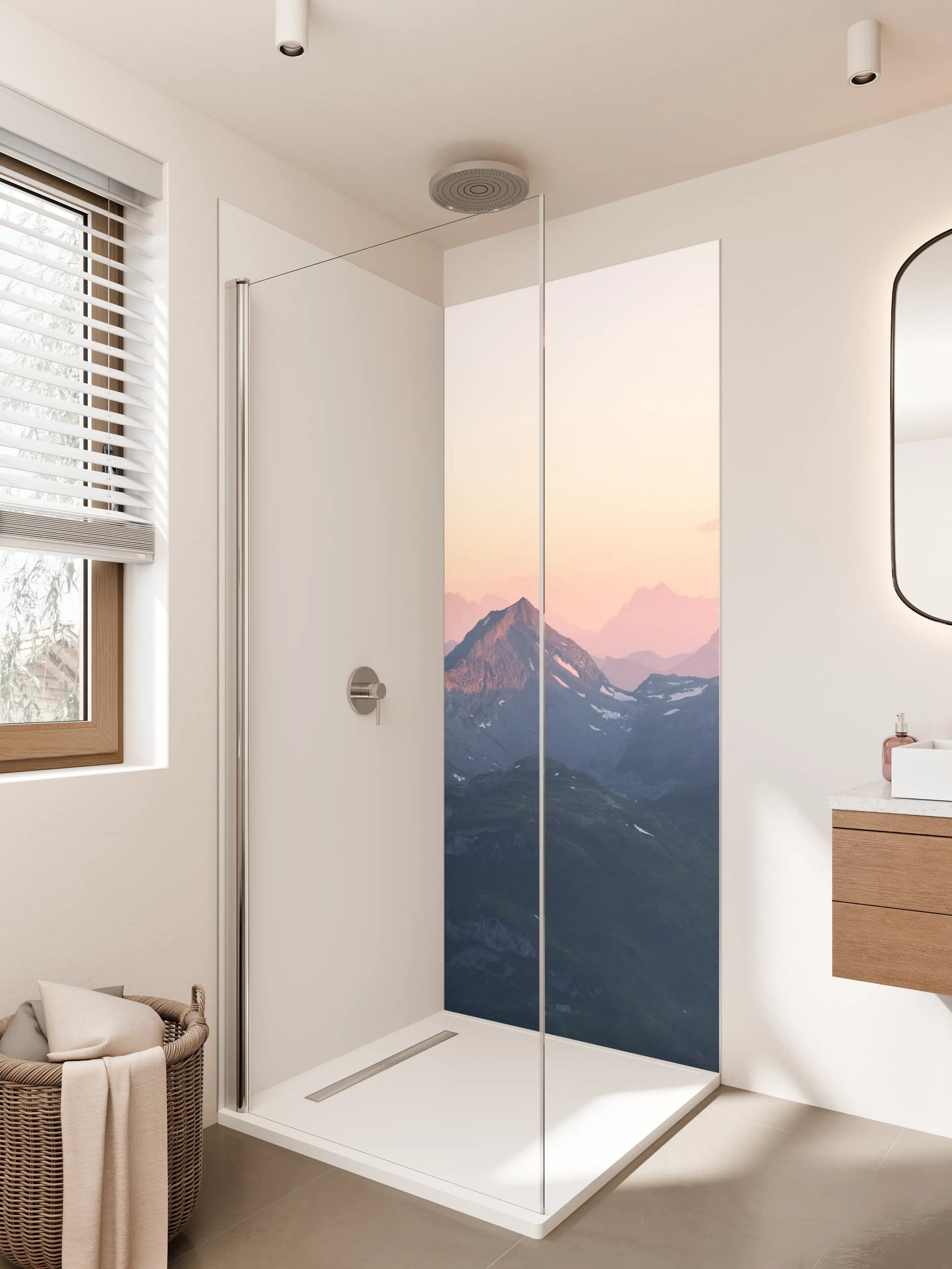 Duschrückwand - Bergpanorama bei Sonnenaufgang in Pastellfarben