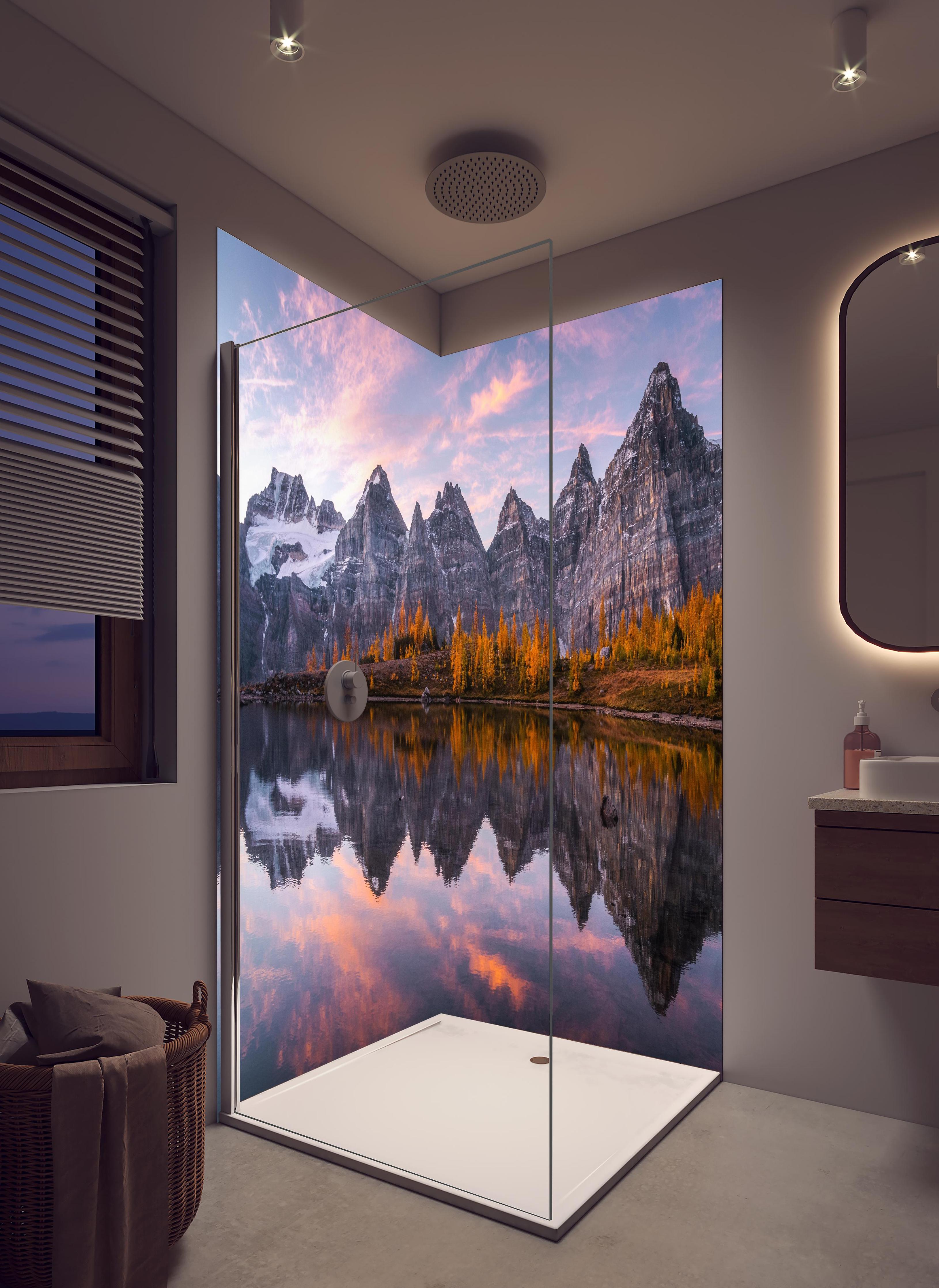 Duschrückwand - Bergsee Herbst Panorama Reflektion Banff in hellem Badezimmer mit Regenduschkopf - zweiteilige Eck-Duschrückwand