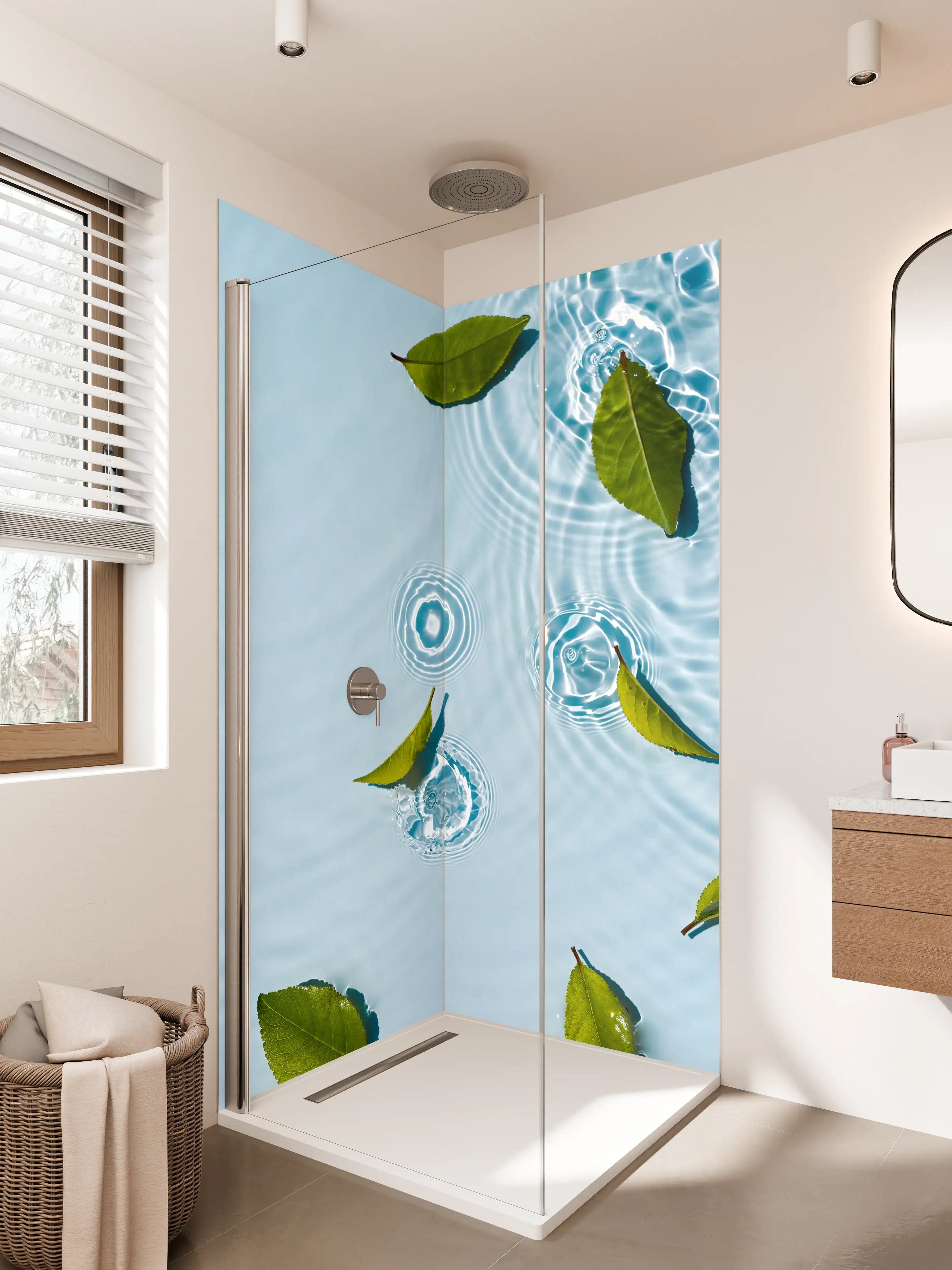 Duschrückwand - Blätter auf Wasser mit blauer Tönung