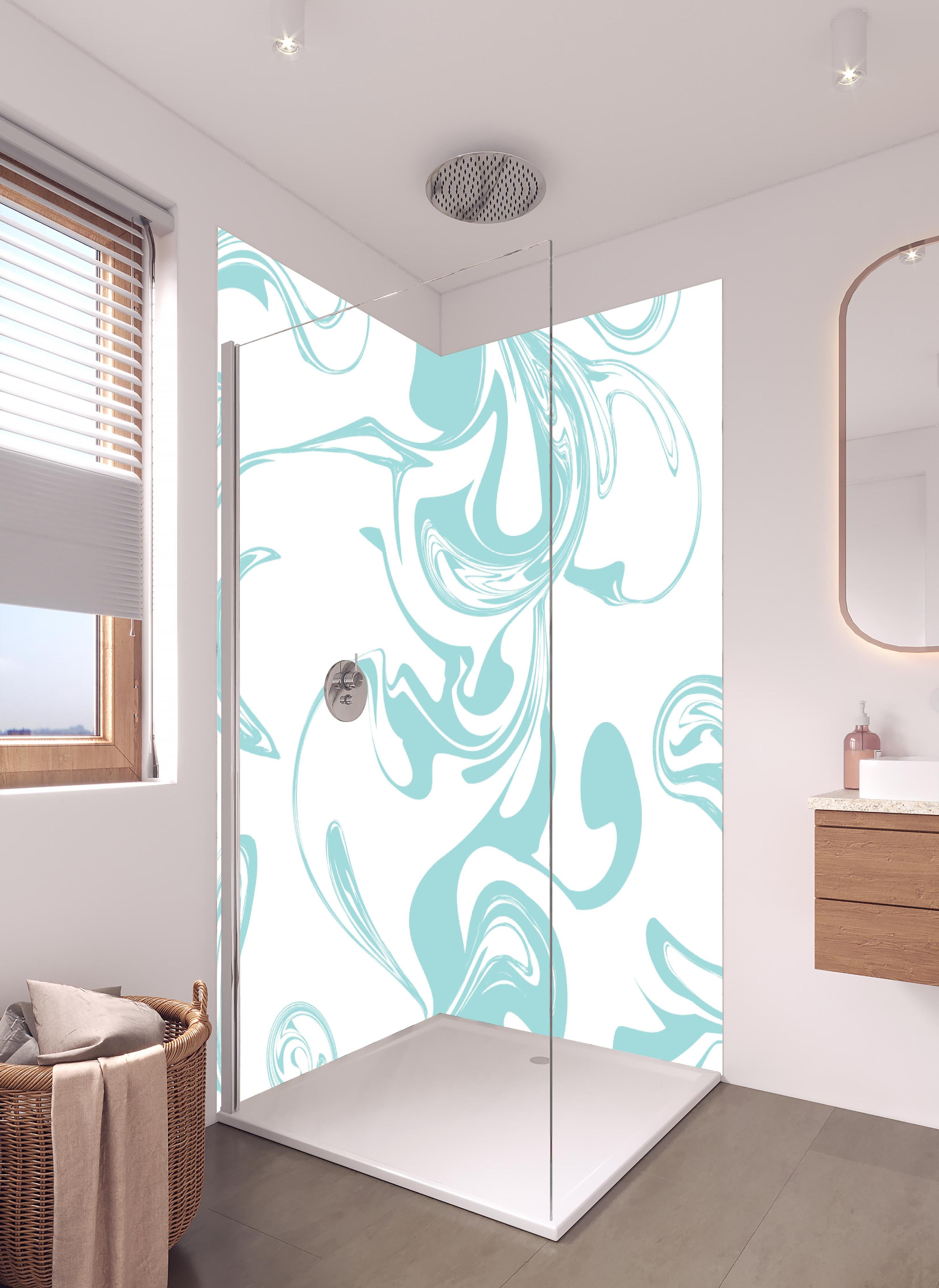 Duschrückwand - Bläuliches Wellen Muster in hellem Badezimmer mit Regenduschkopf - zweiteilige Eck-Duschrückwand