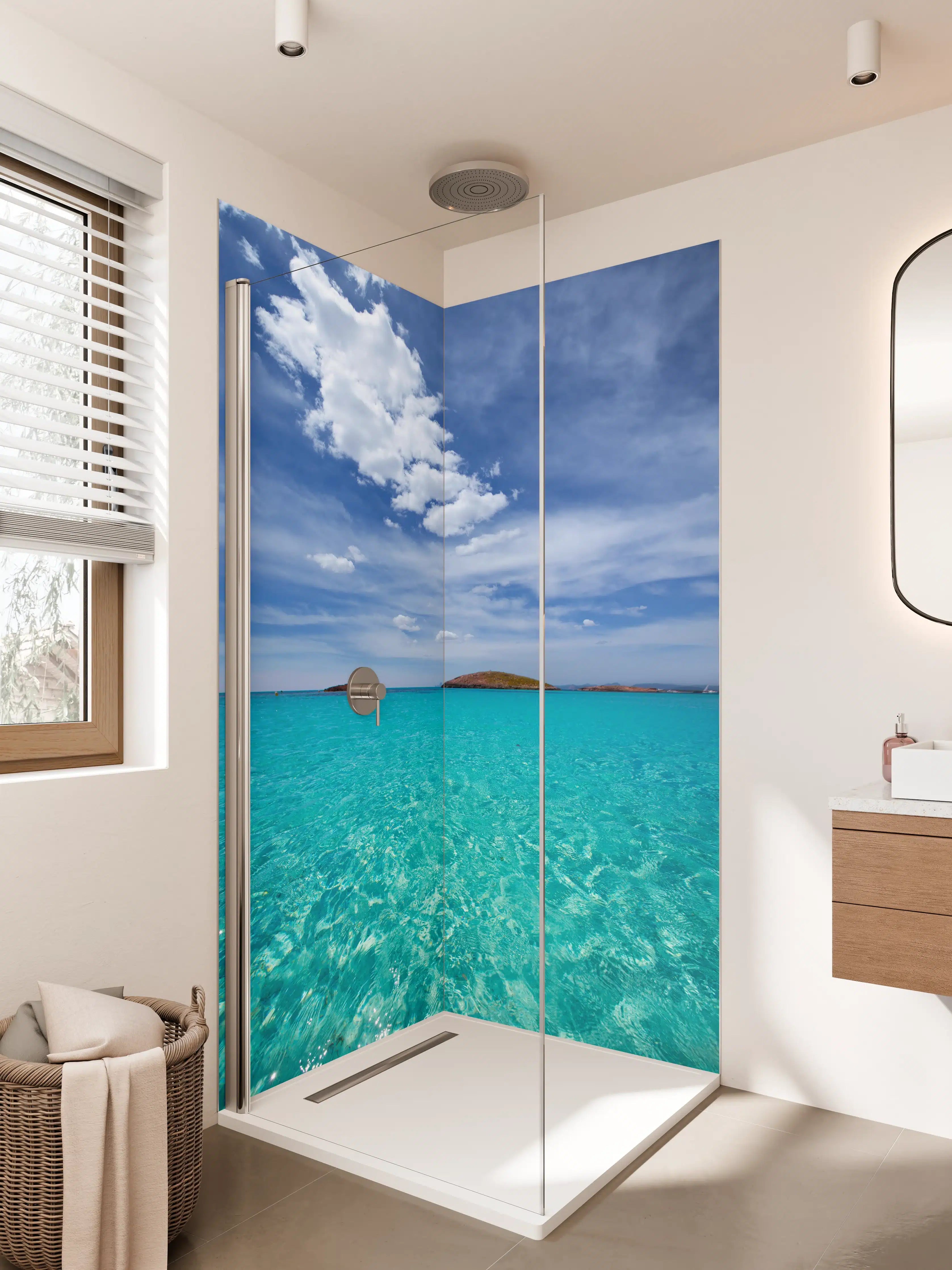 Duschrückwand - Blauer Himmel über karibischer Küste