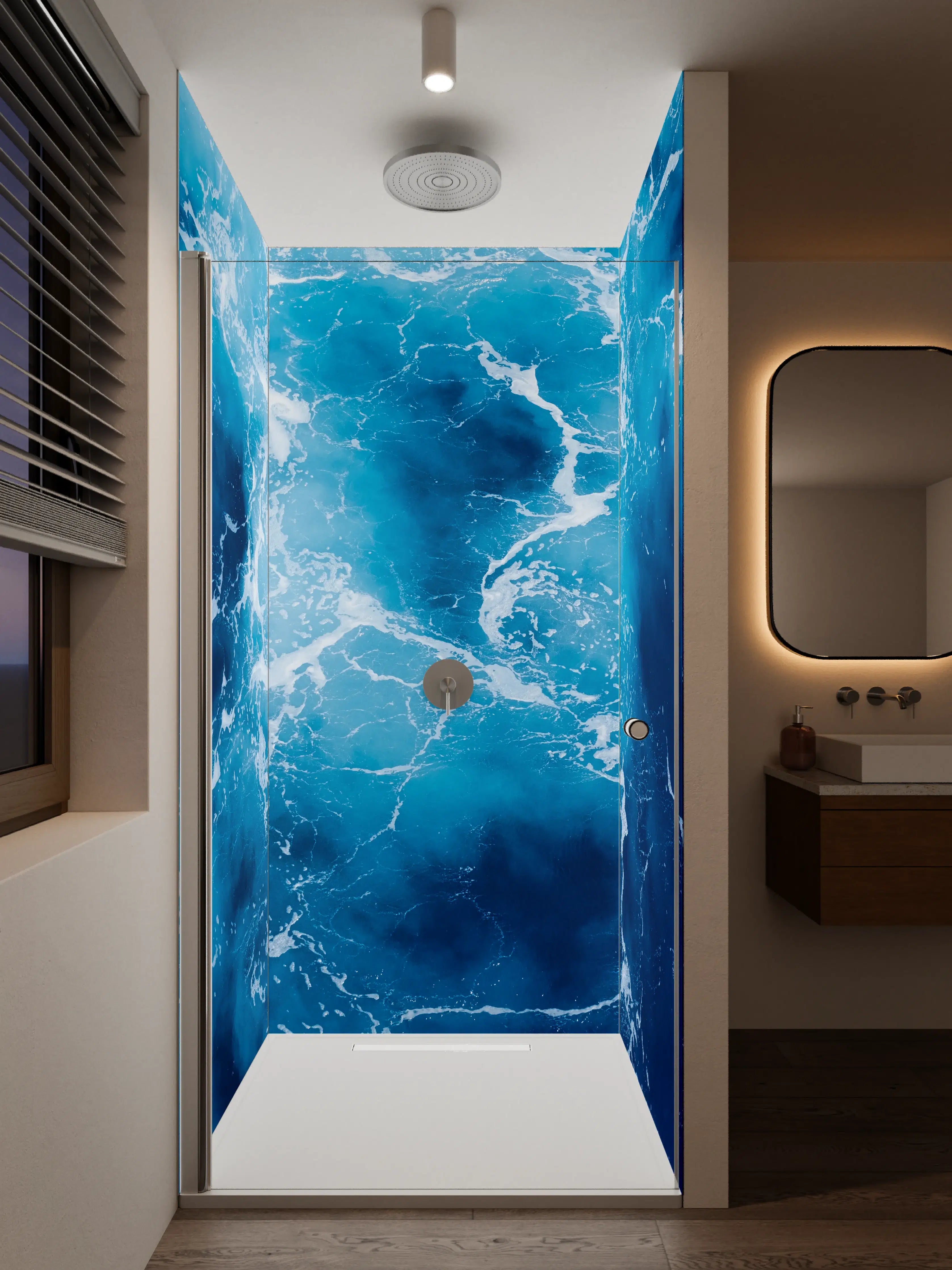 Duschrückwand - Blaues Wasser mit weißer Gischt
