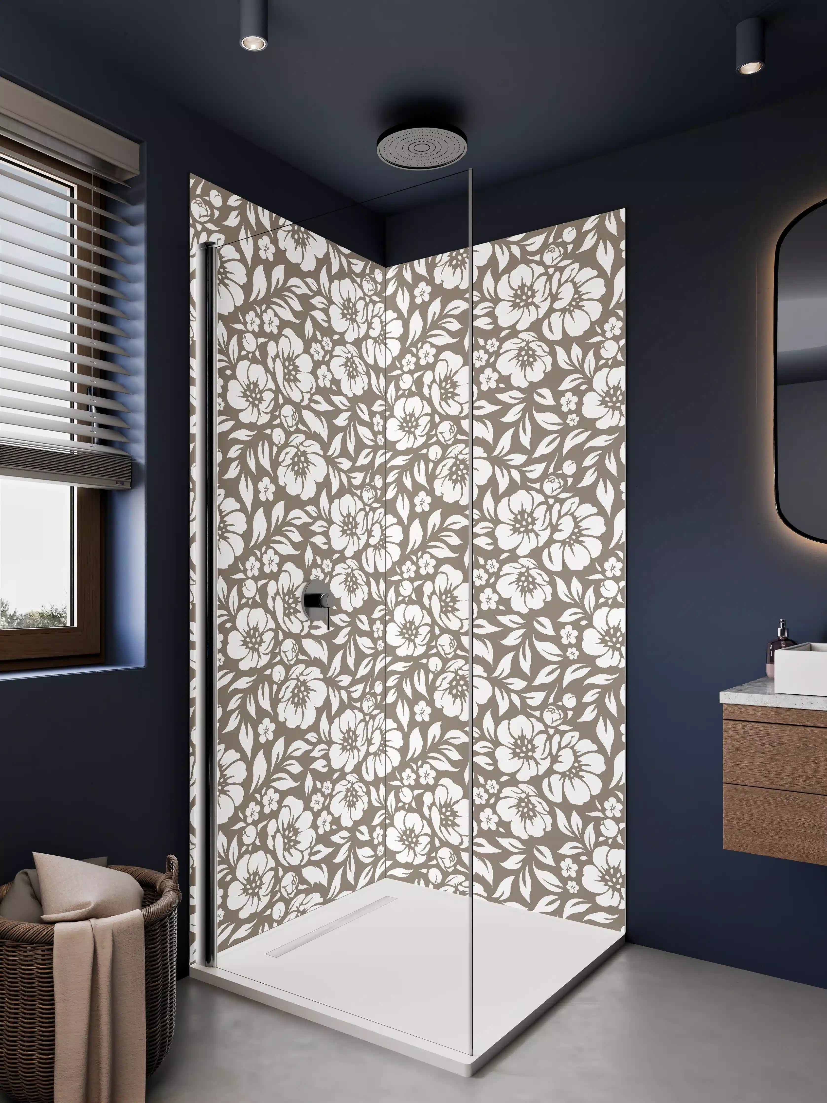 Duschrückwand - Blumenmuster in Weiß auf Beige
