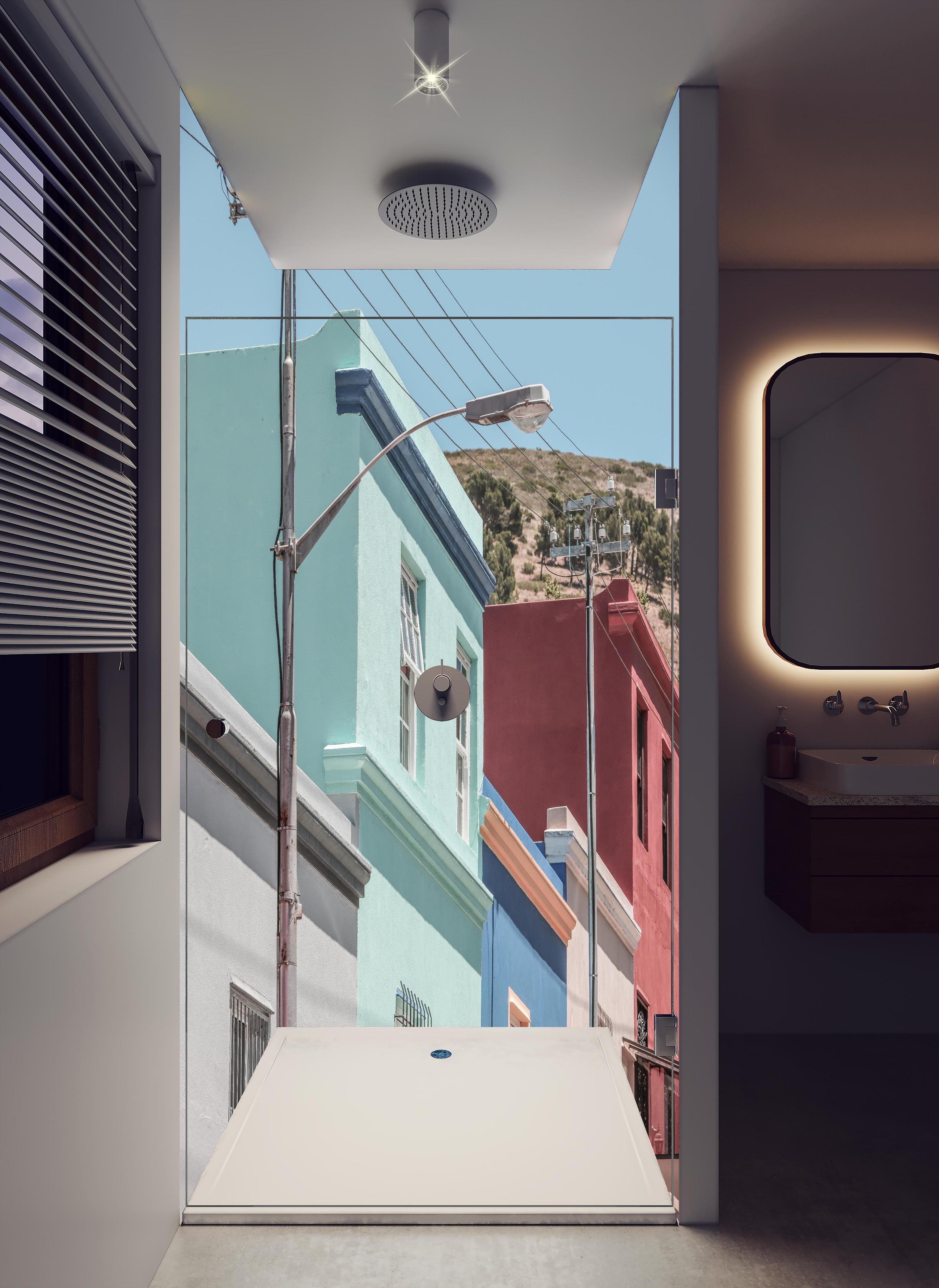 Duschrückwand - Bunte Gebäude - Bo-Kaap, Kapstadt in hellem Badezimmer mit Regenduschkopf - zweiteilige Eck-Duschrückwand