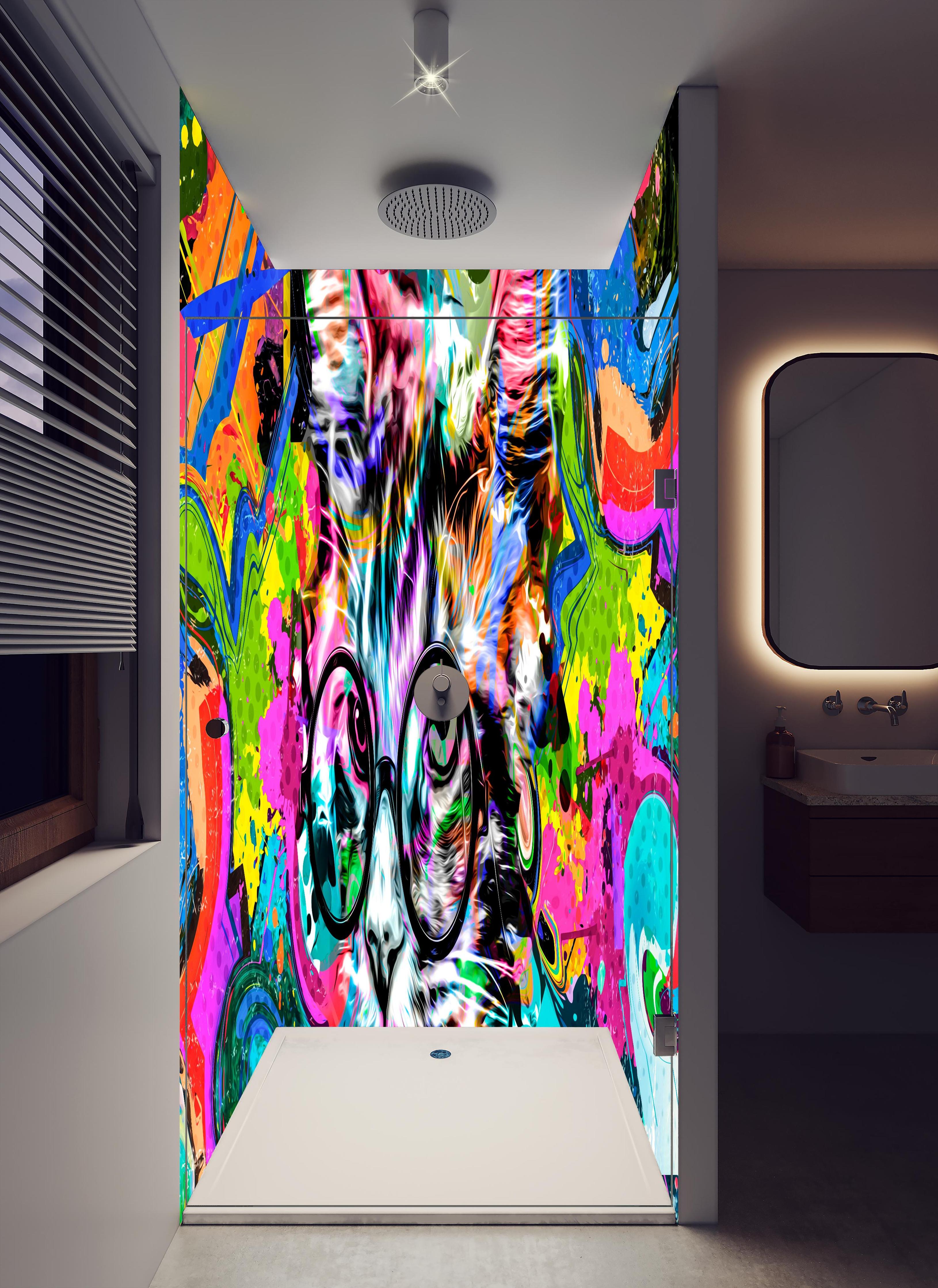 Duschrückwand - Bunter abstrakter Katzenkopf mit Brille in hellem Badezimmer mit Regenduschkopf - zweiteilige Eck-Duschrückwand