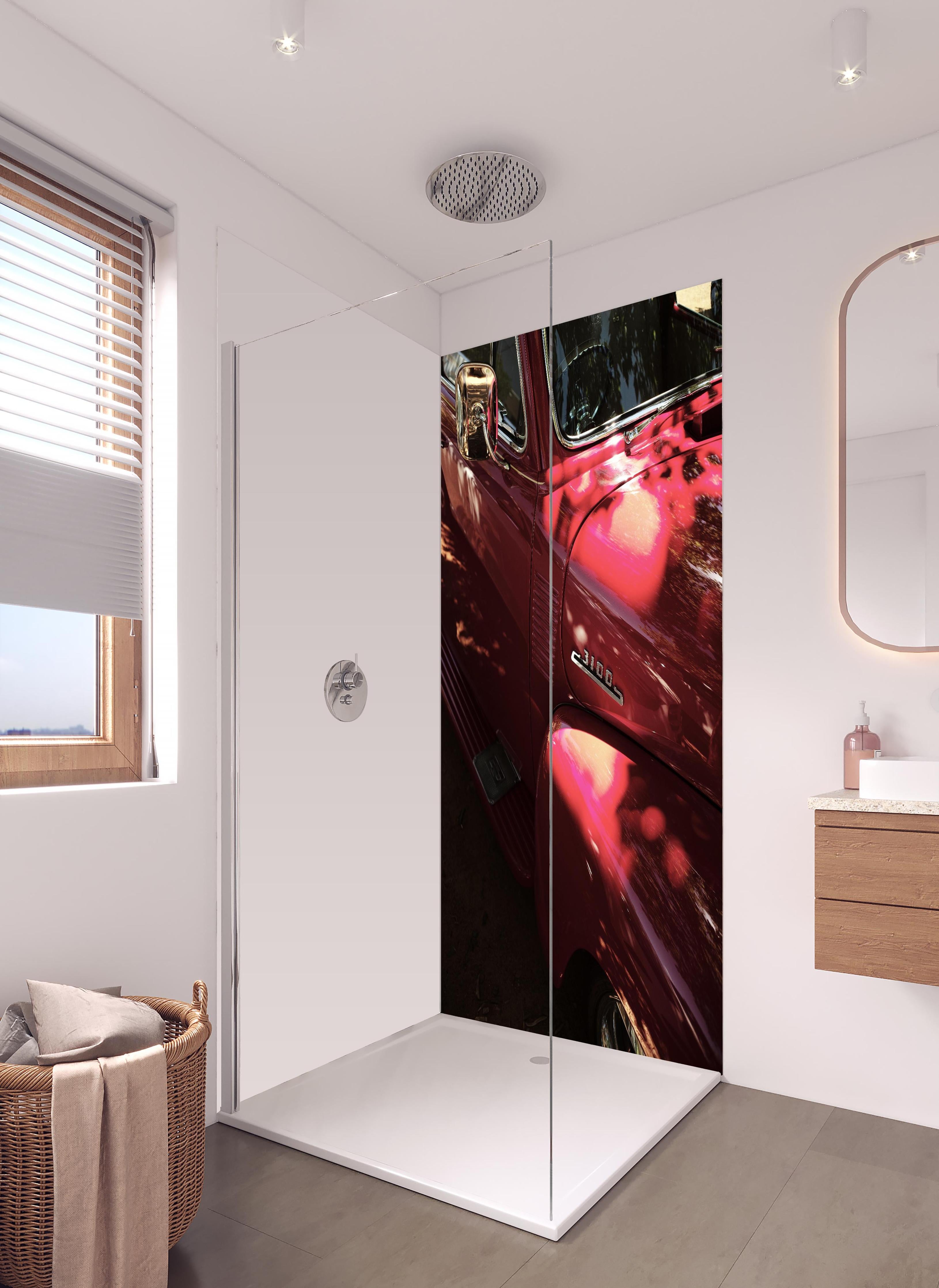 Duschrückwand - Chevrolet Nahaufnahme 2 in hellem Badezimmer mit Regenduschkopf - zweiteilige Eck-Duschrückwand
