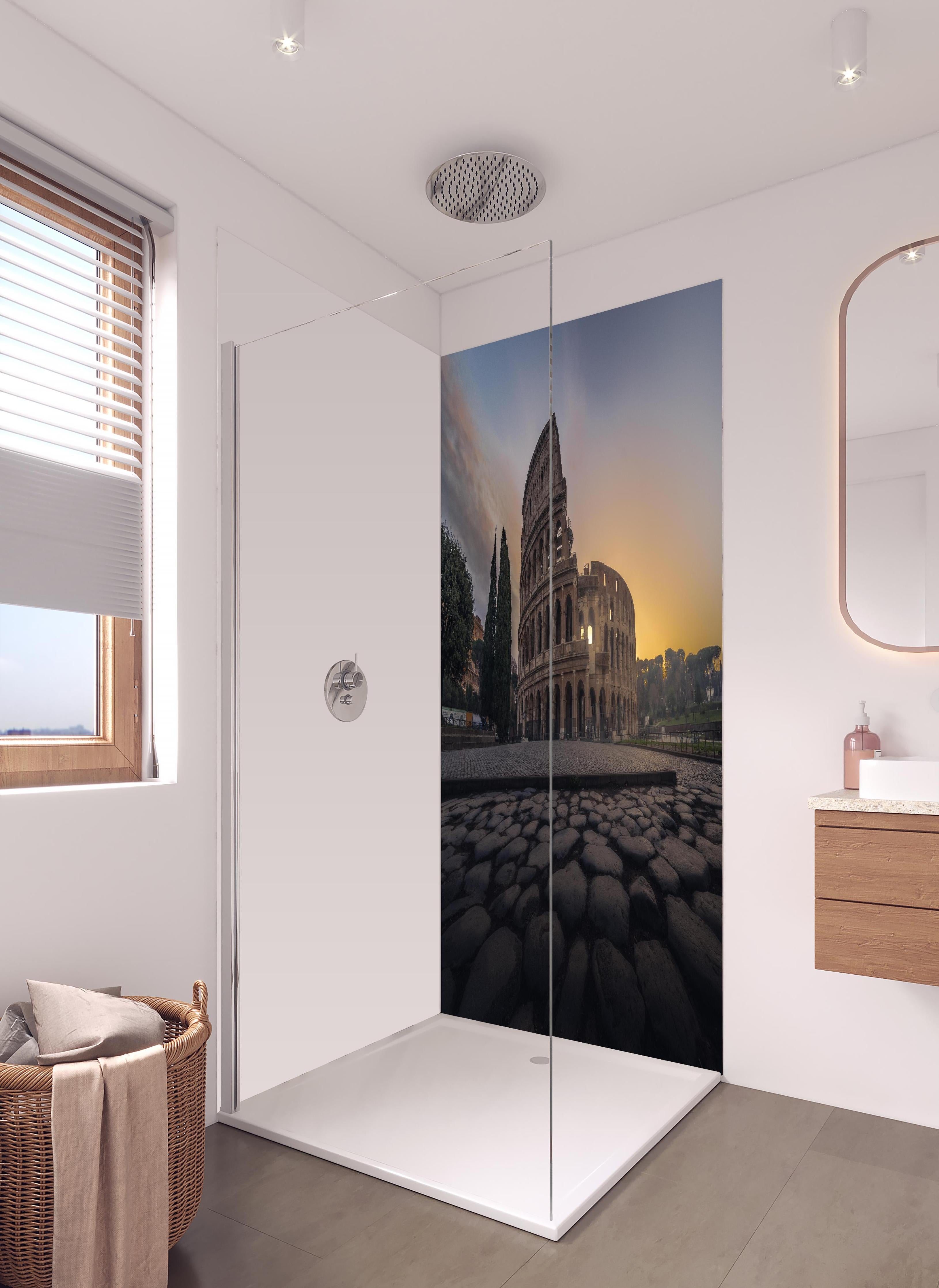 Duschrückwand - Colosseum, Rome, Italy in hellem Badezimmer mit Regenduschkopf - zweiteilige Eck-Duschrückwand