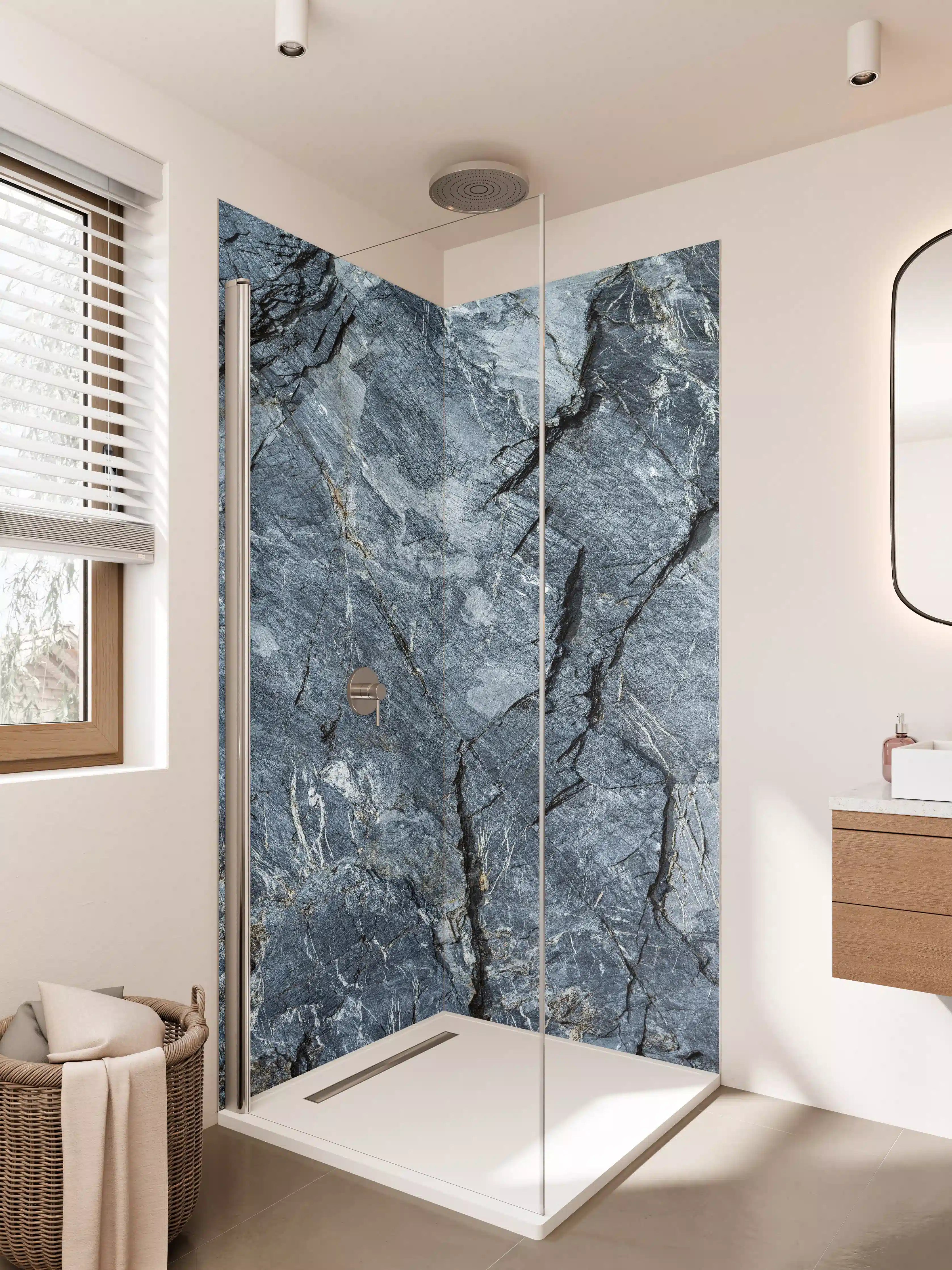 Duschrückwand - Dunkle Schiefertextur mit feinen Linien