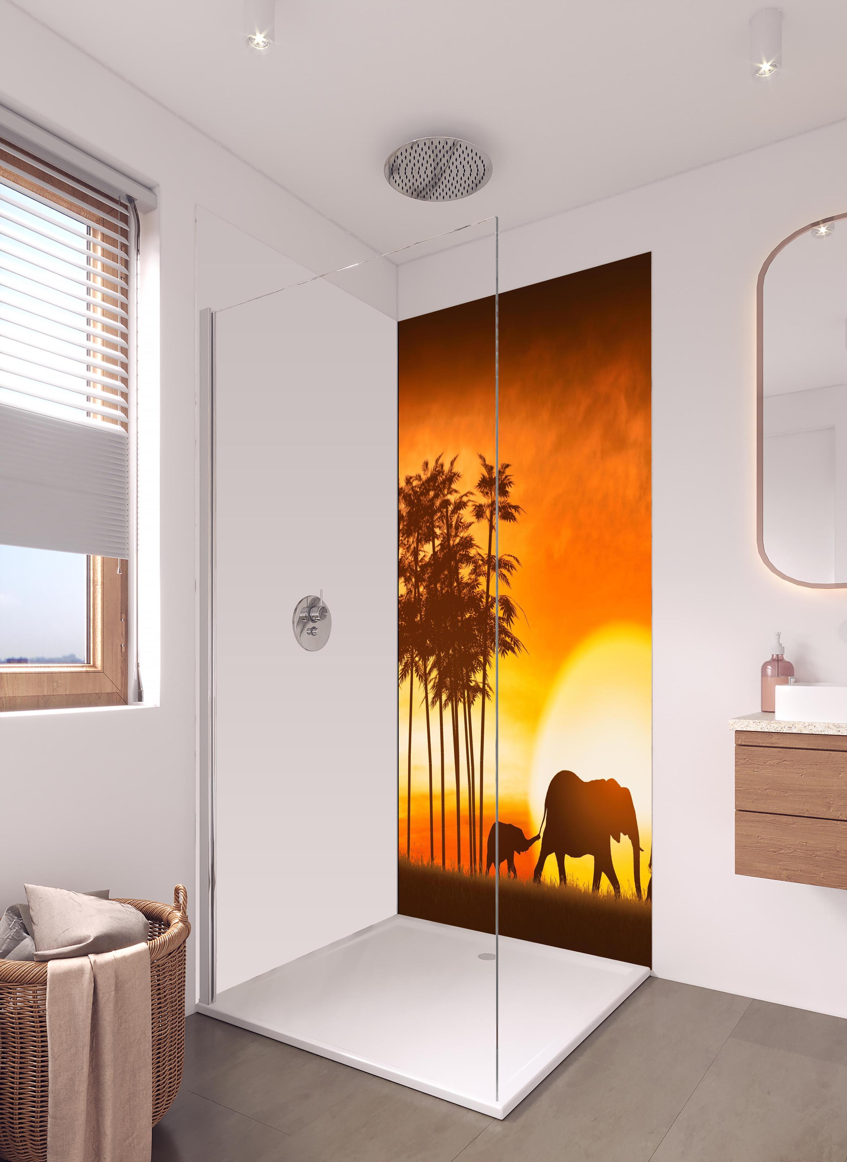 Duschrückwand - Elefantenfamilie in hellem Badezimmer mit Regenduschkopf - einteilige Duschrückwand