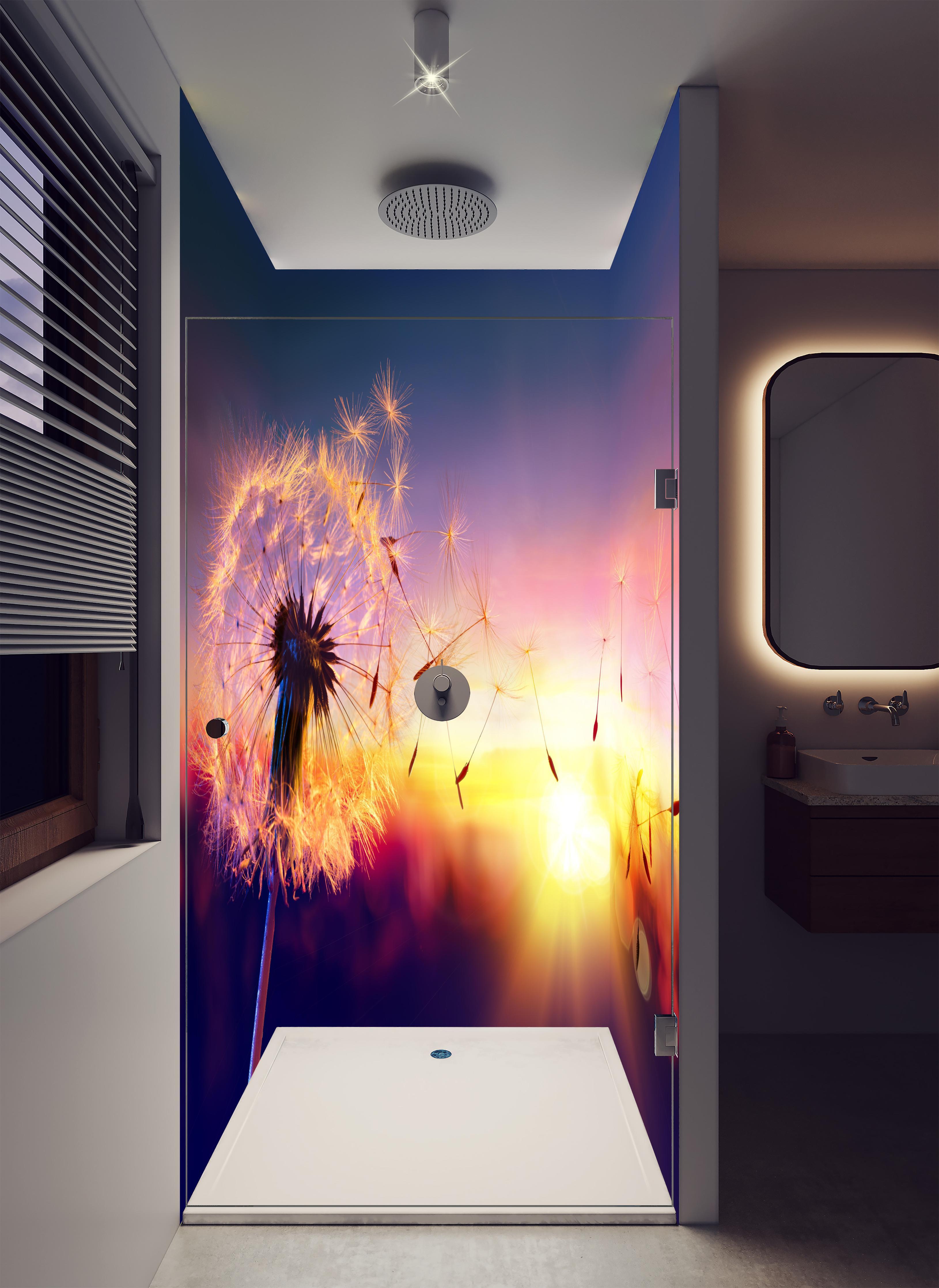 Duschrückwand - Löwenzahn im Wind bei Sonnenuntergang in luxuriöser Dusche mit Regenduschkopf