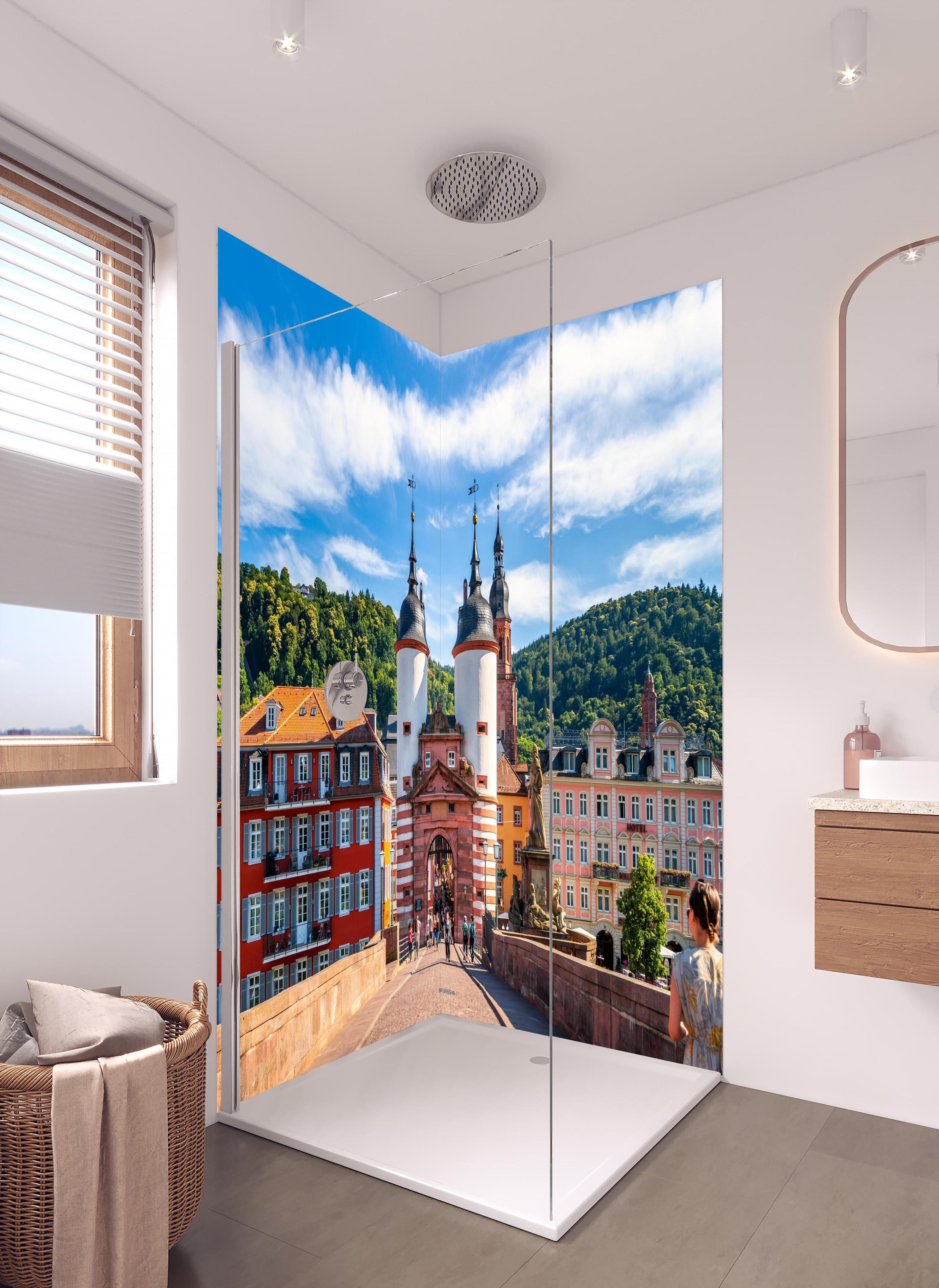 Duschrückwand - Prächtiger Anblick auf Brücke in Heidelberg in hellem Badezimmer mit Regenduschkopf - zweiteilige Eck-Duschrückwand